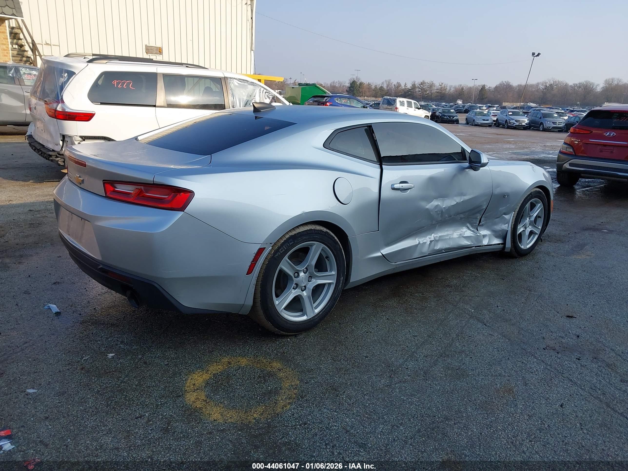 CHEVROLET CAMARO image 4