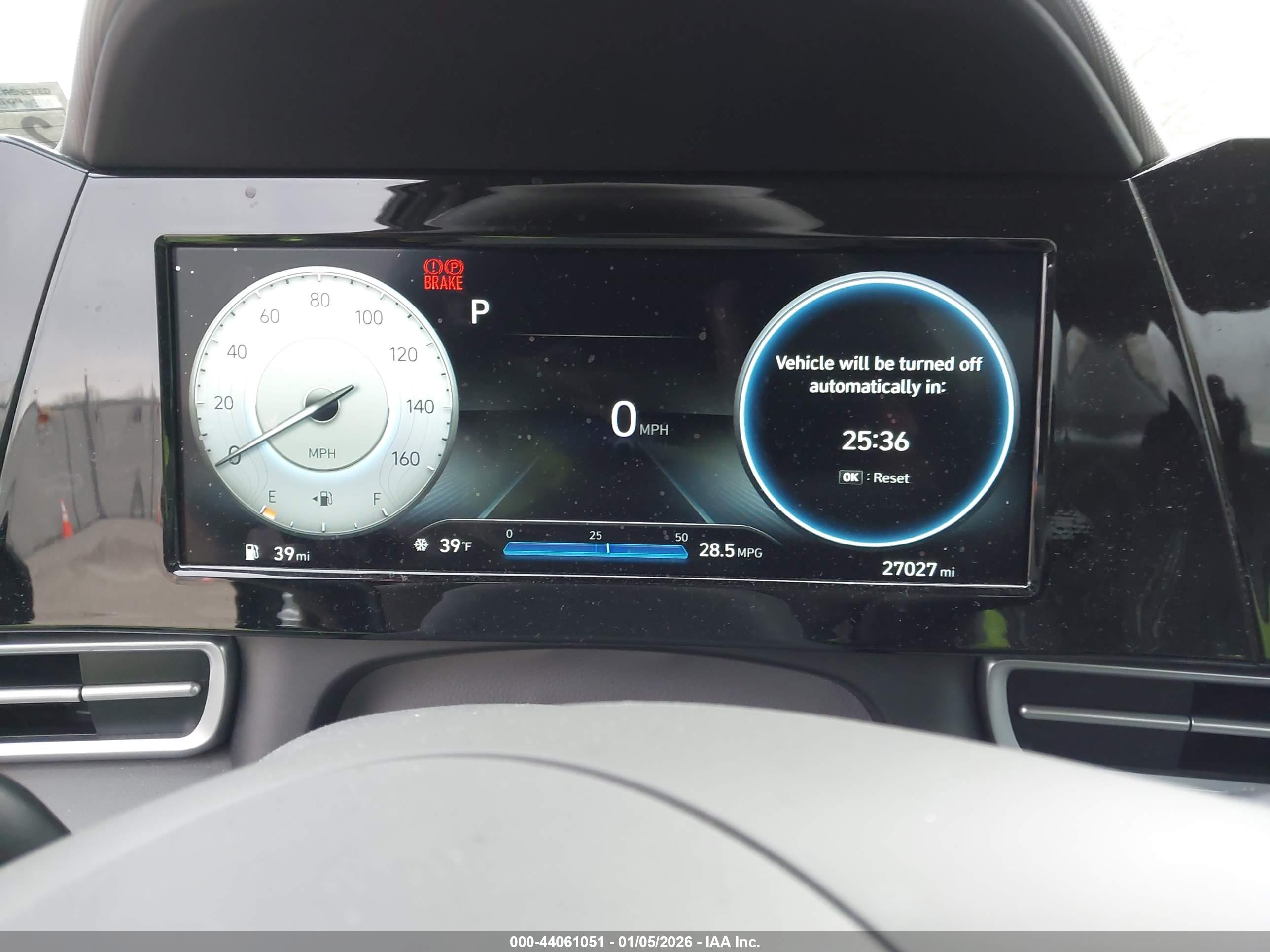 HYUNDAI ELANTRA image 7