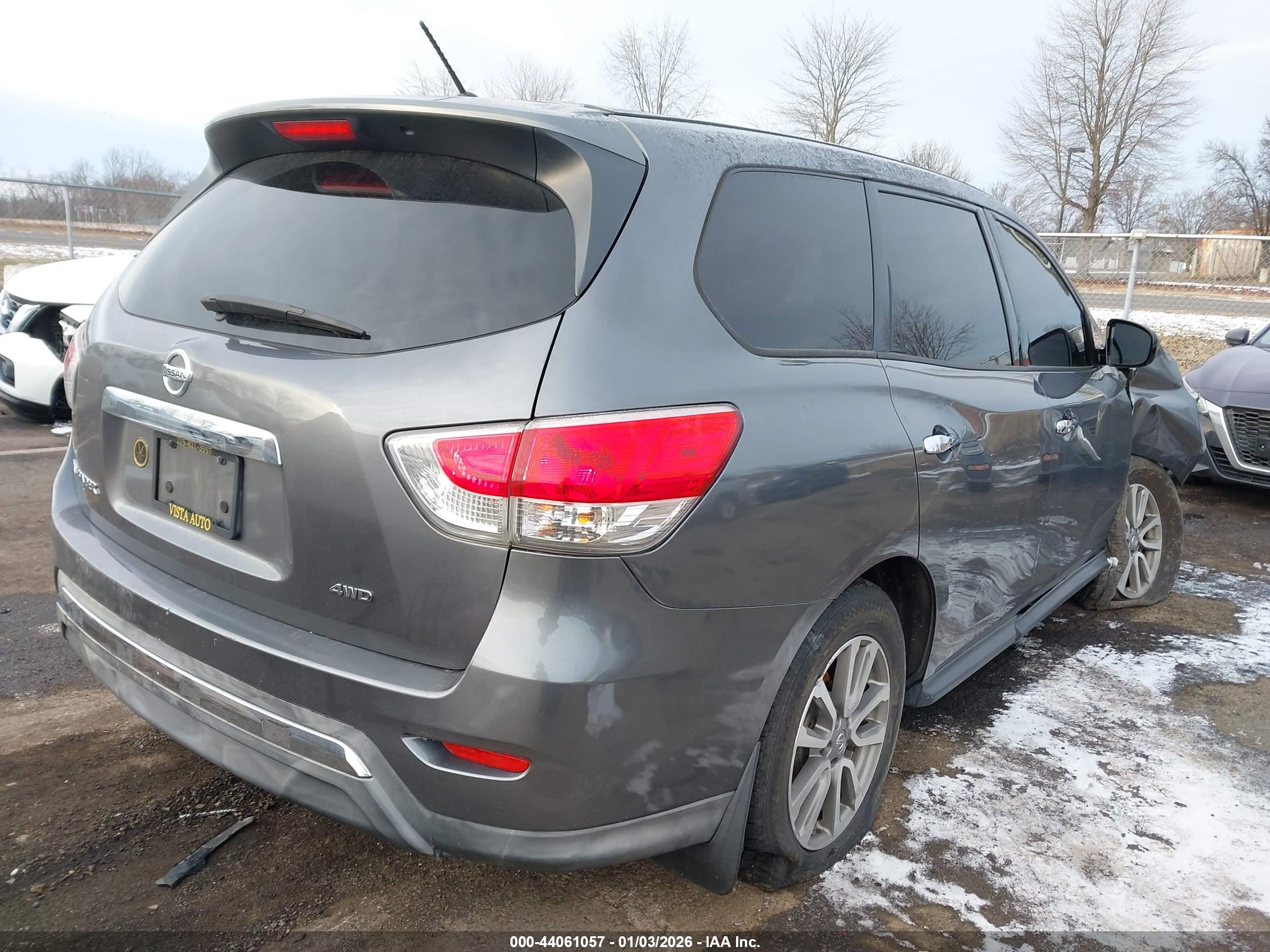 NISSAN PATHFINDER image 4