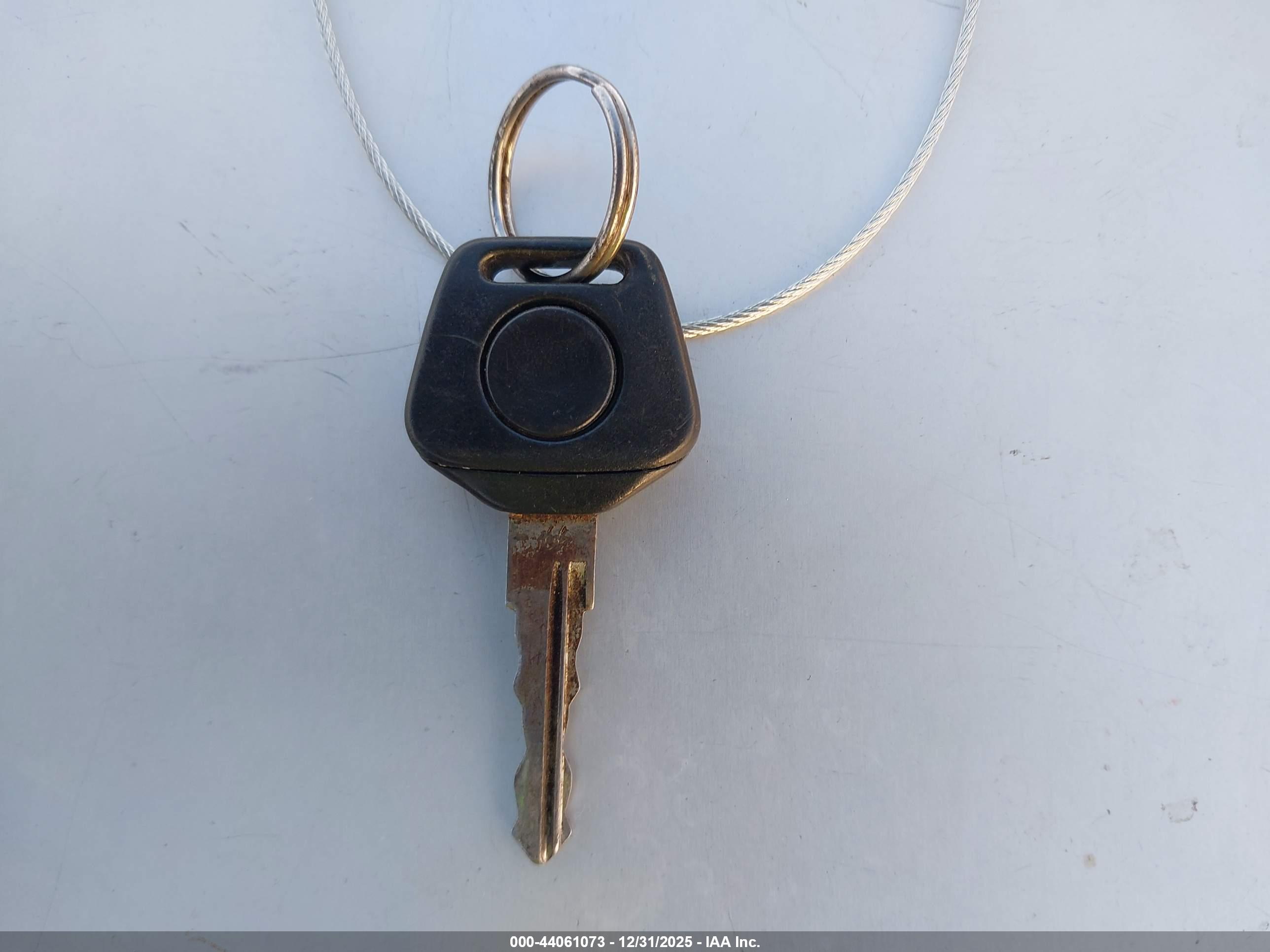 PORSCHE 944 image 11