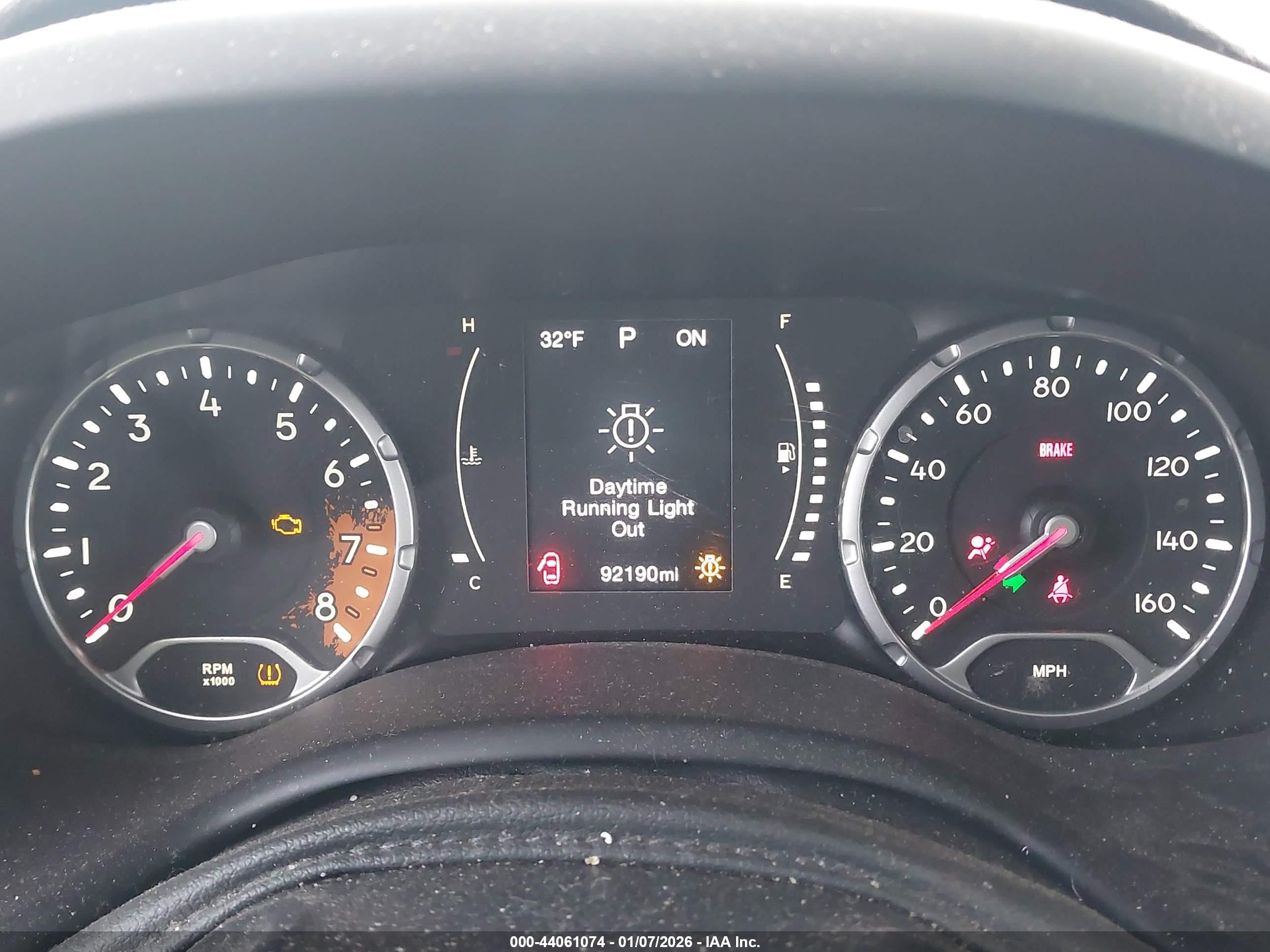 JEEP RENEGADE image 7
