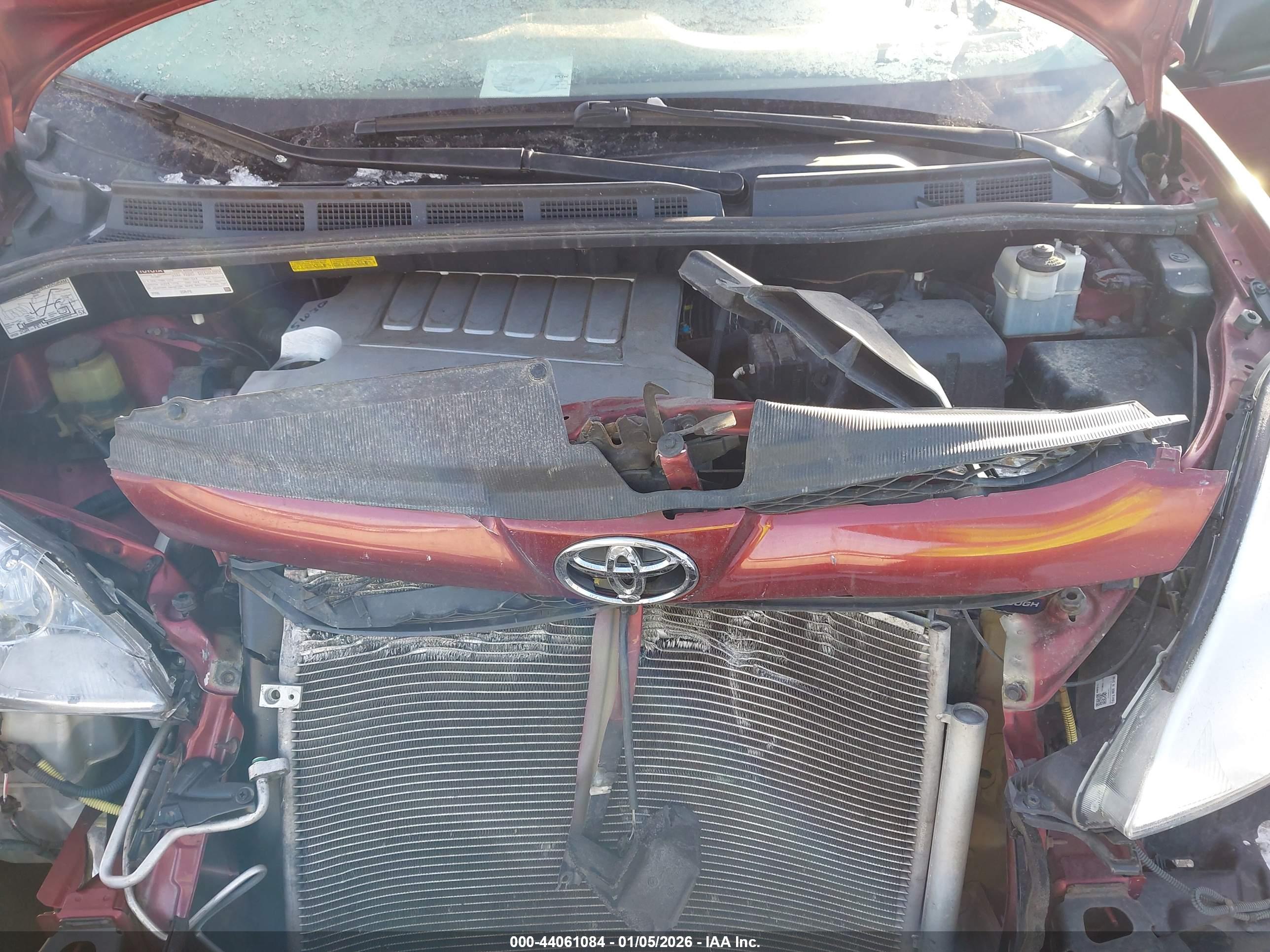 TOYOTA SIENNA image 10