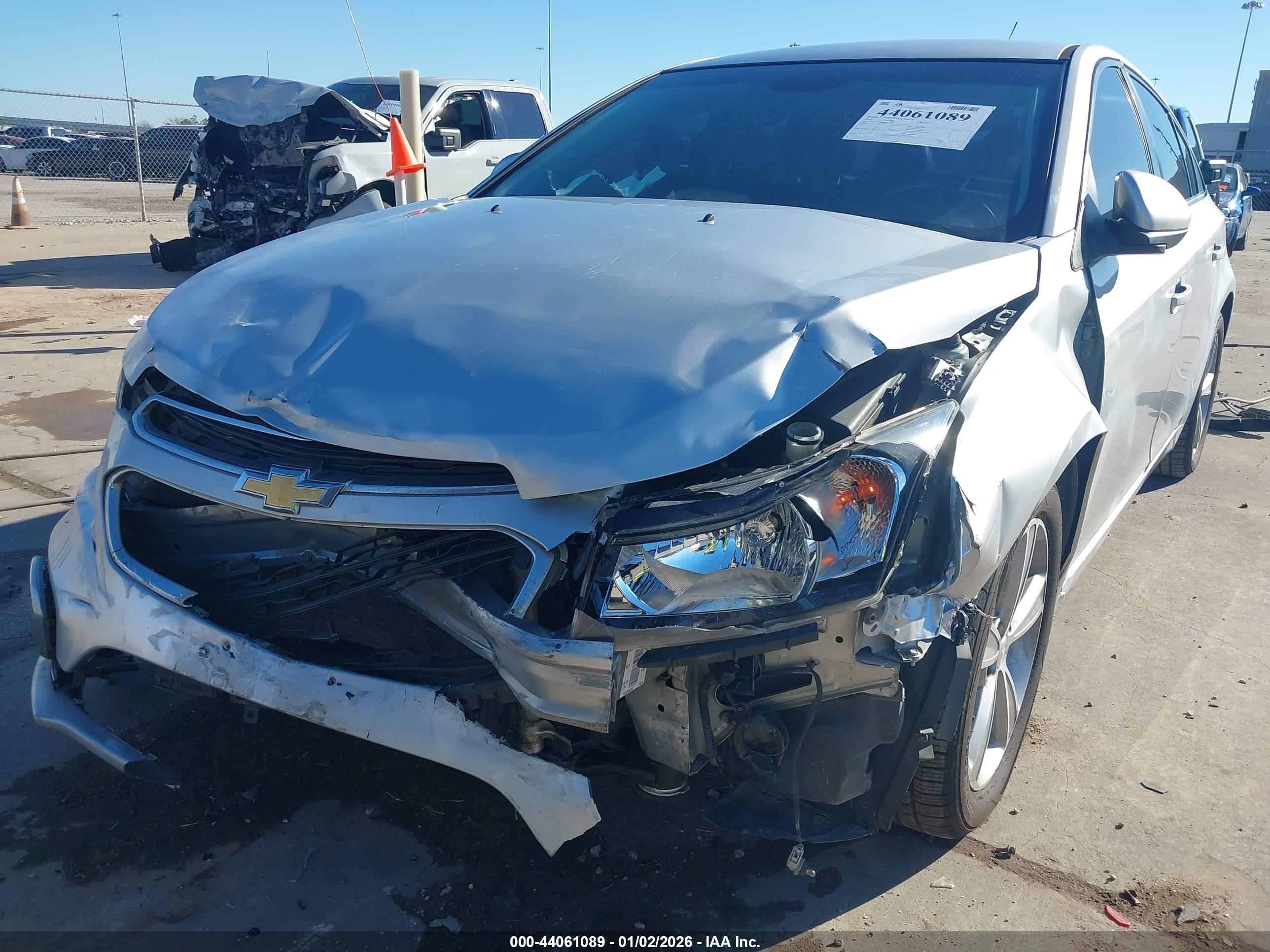 CHEVROLET CRUZE image 6