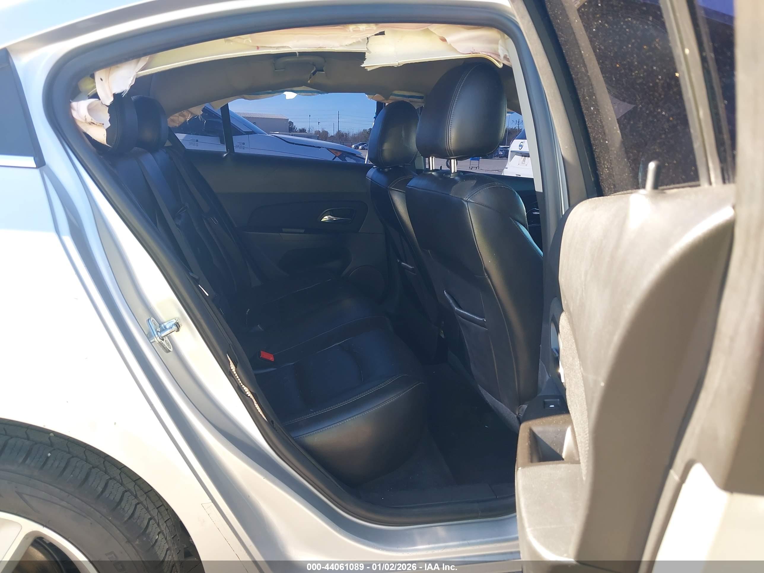 CHEVROLET CRUZE image 8