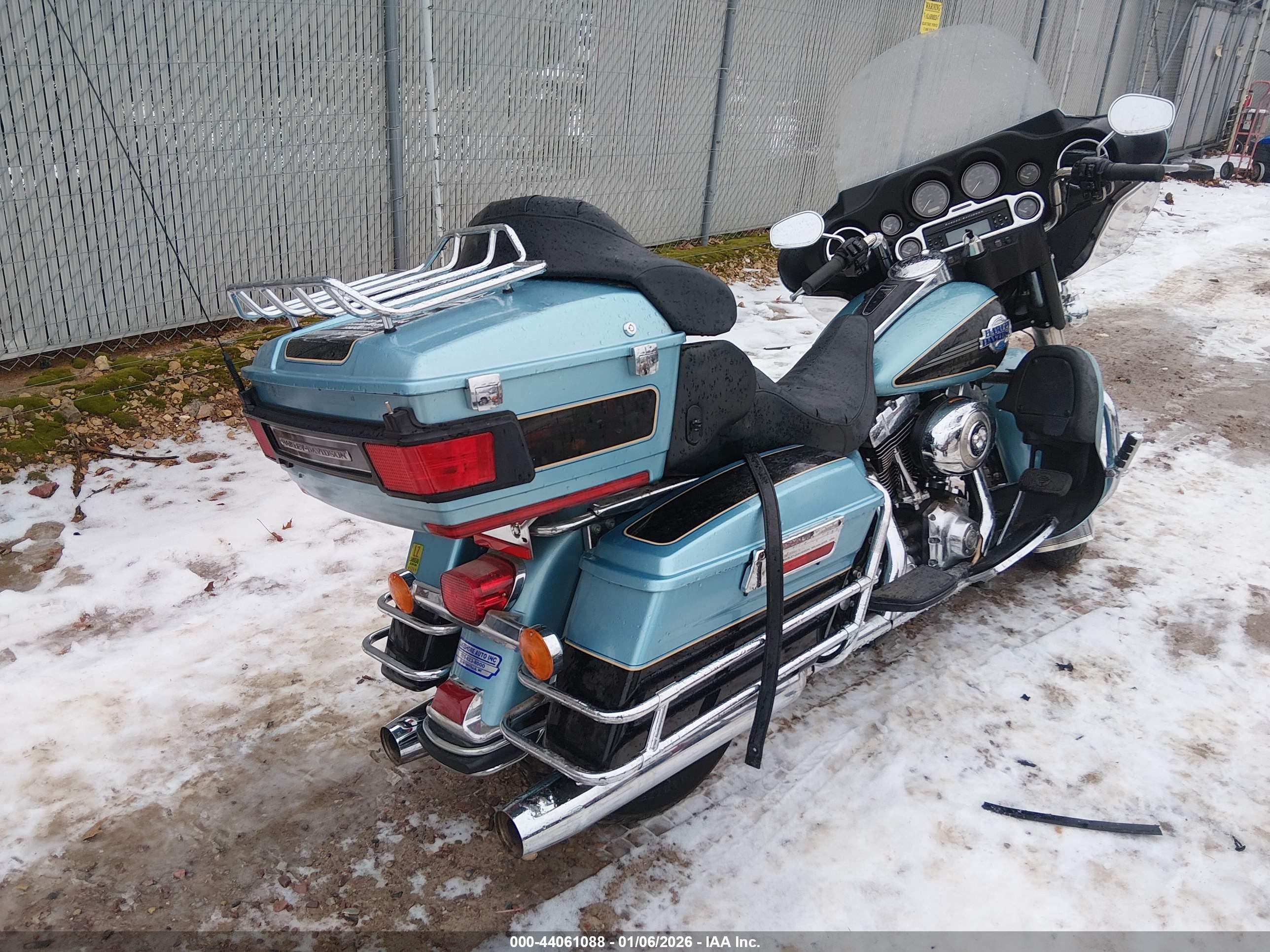 HARLEY-DAVIDSON FLHTCUI image 4
