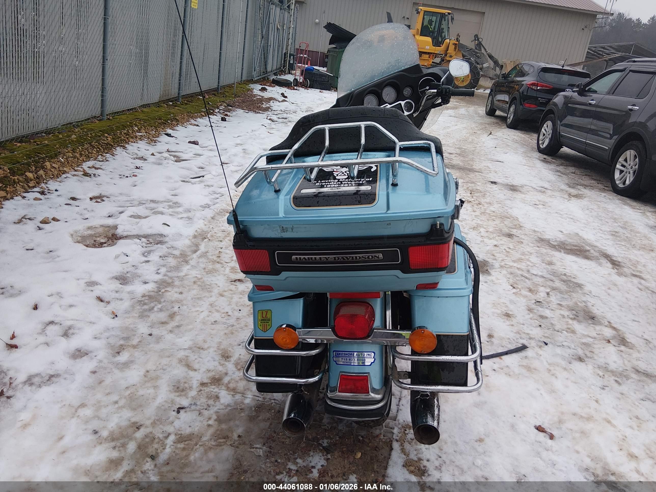 HARLEY-DAVIDSON FLHTCUI image 6