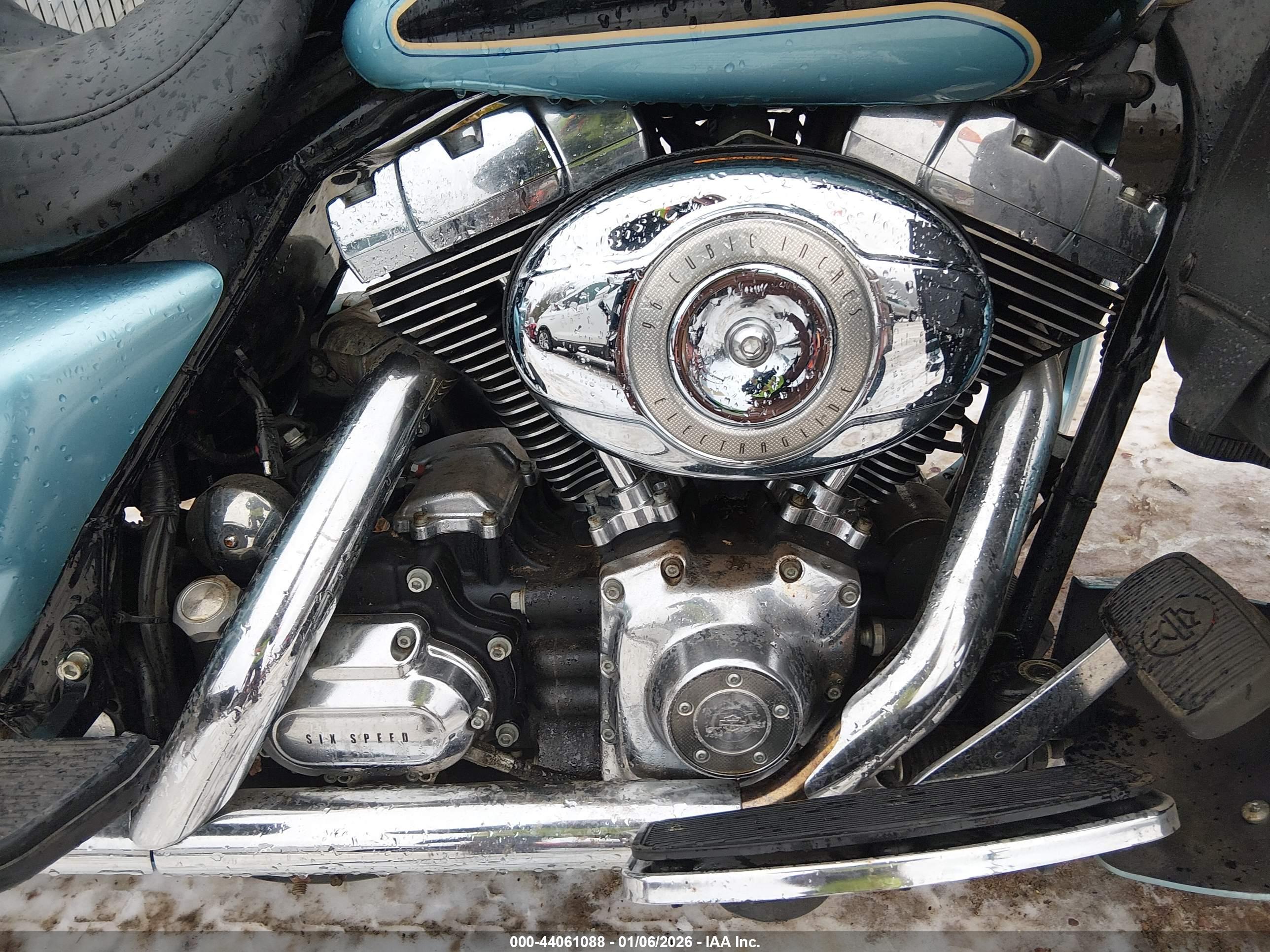 HARLEY-DAVIDSON FLHTCUI image 8