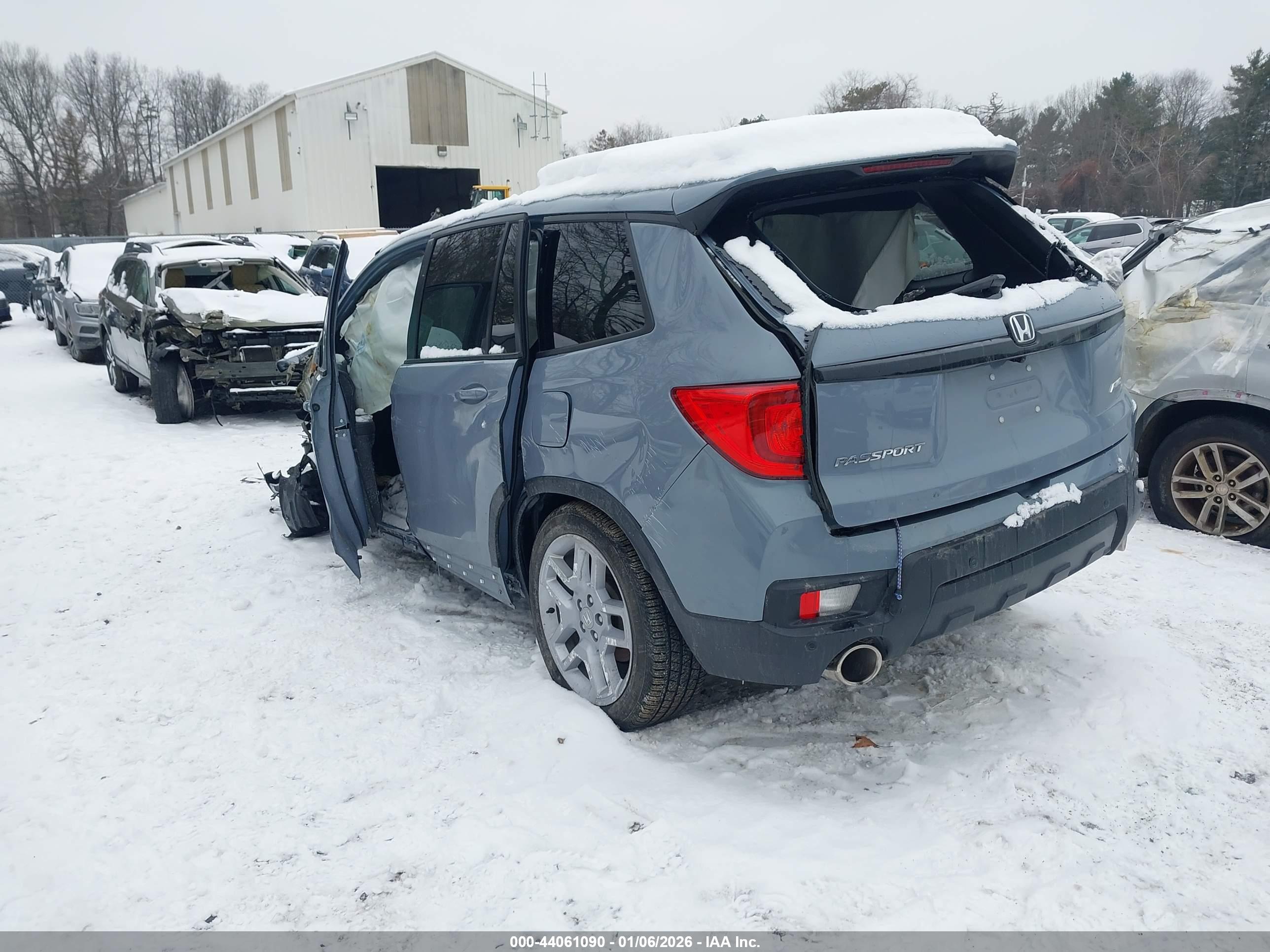 HONDA PASSPORT image 3
