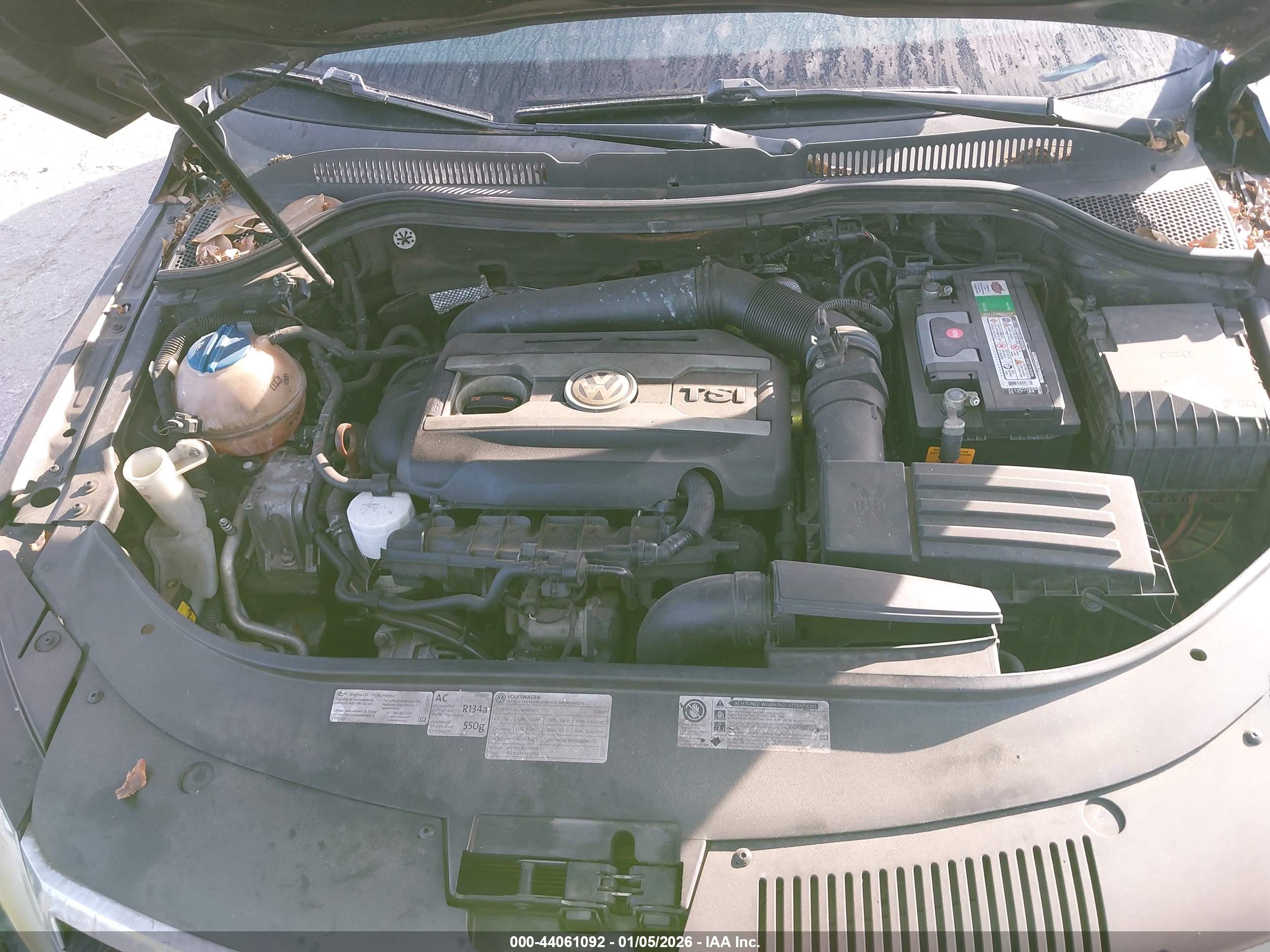 VOLKSWAGEN CC image 10