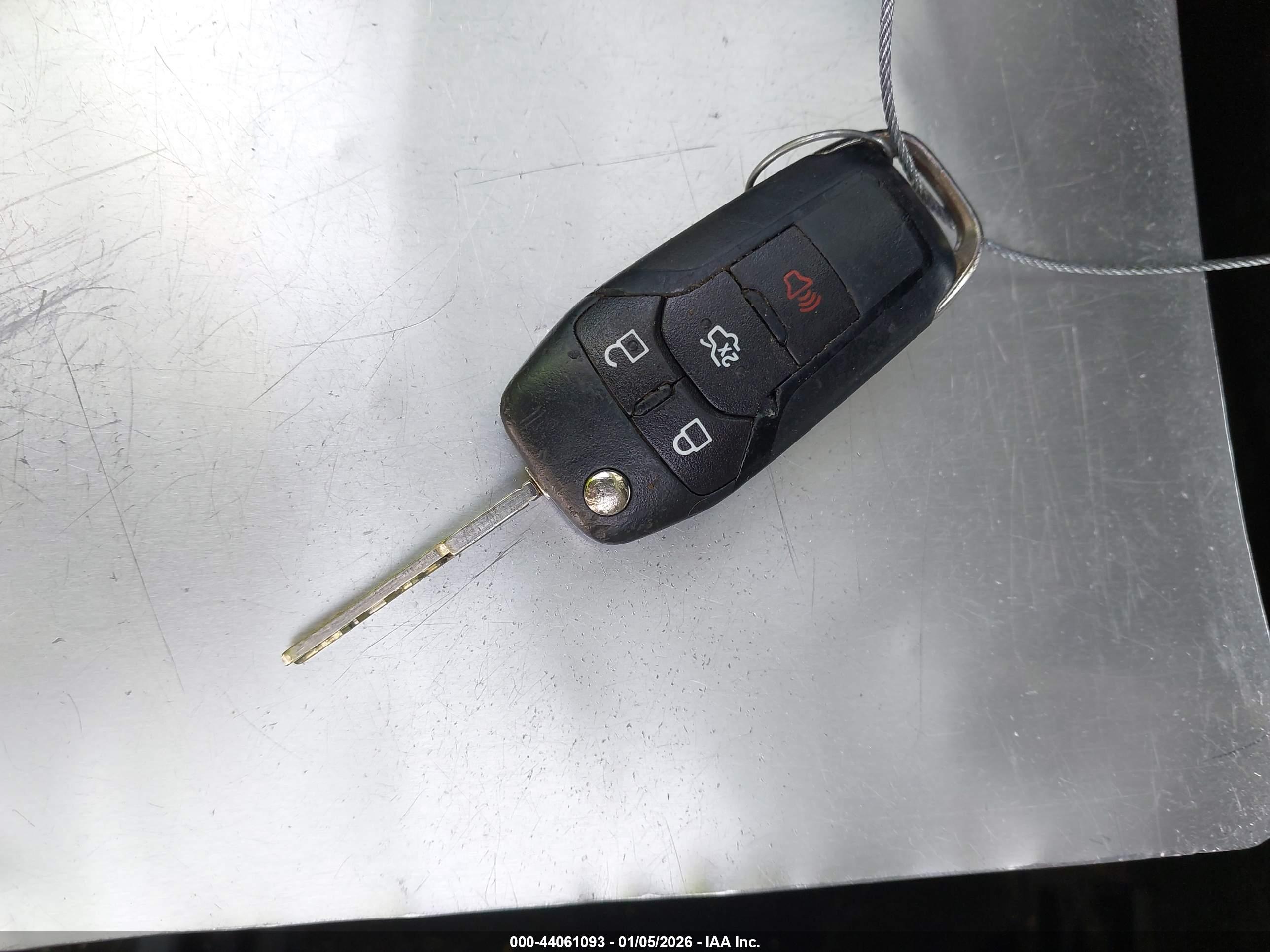 FORD FUSION image 11
