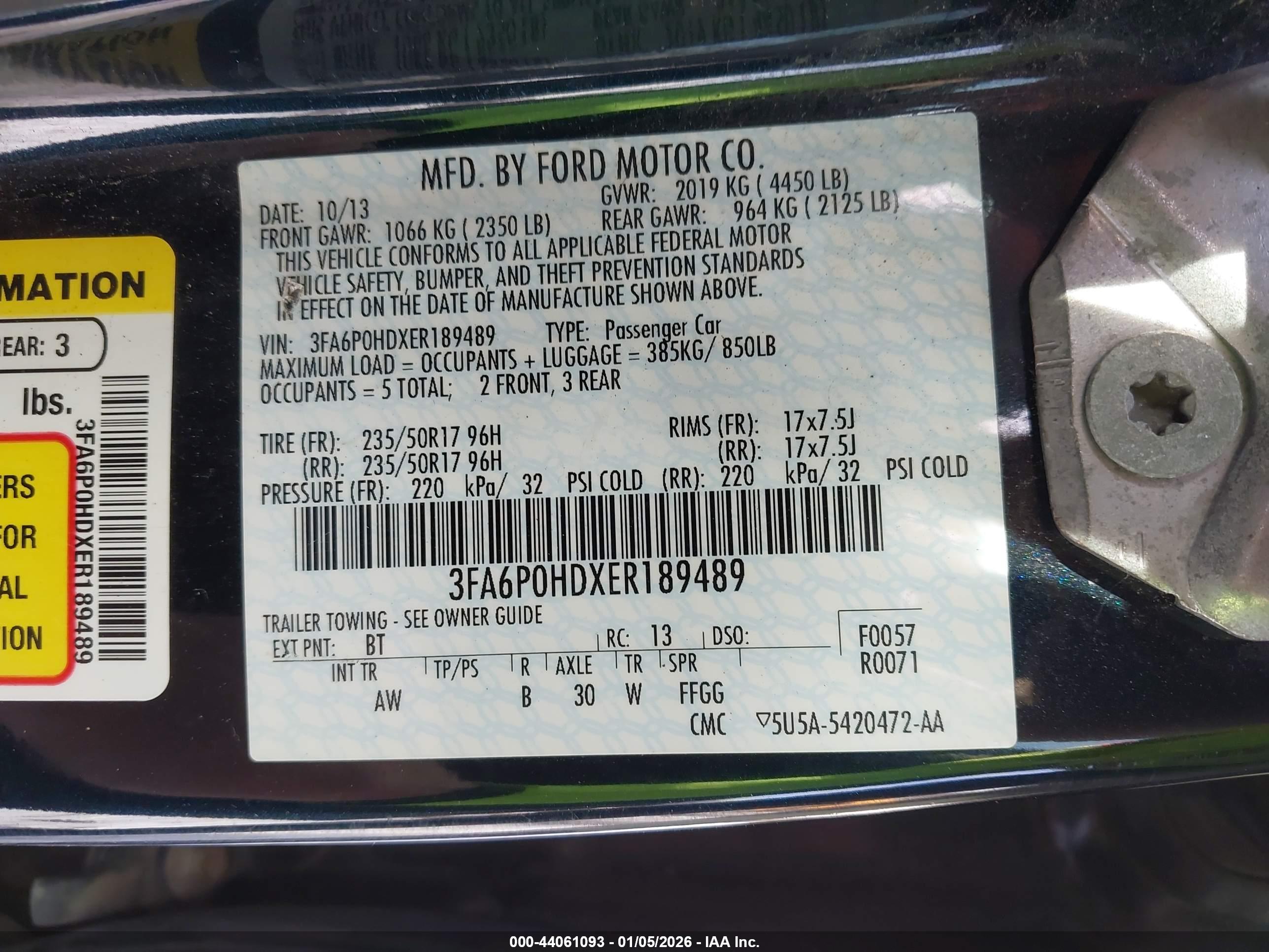 FORD FUSION image 9