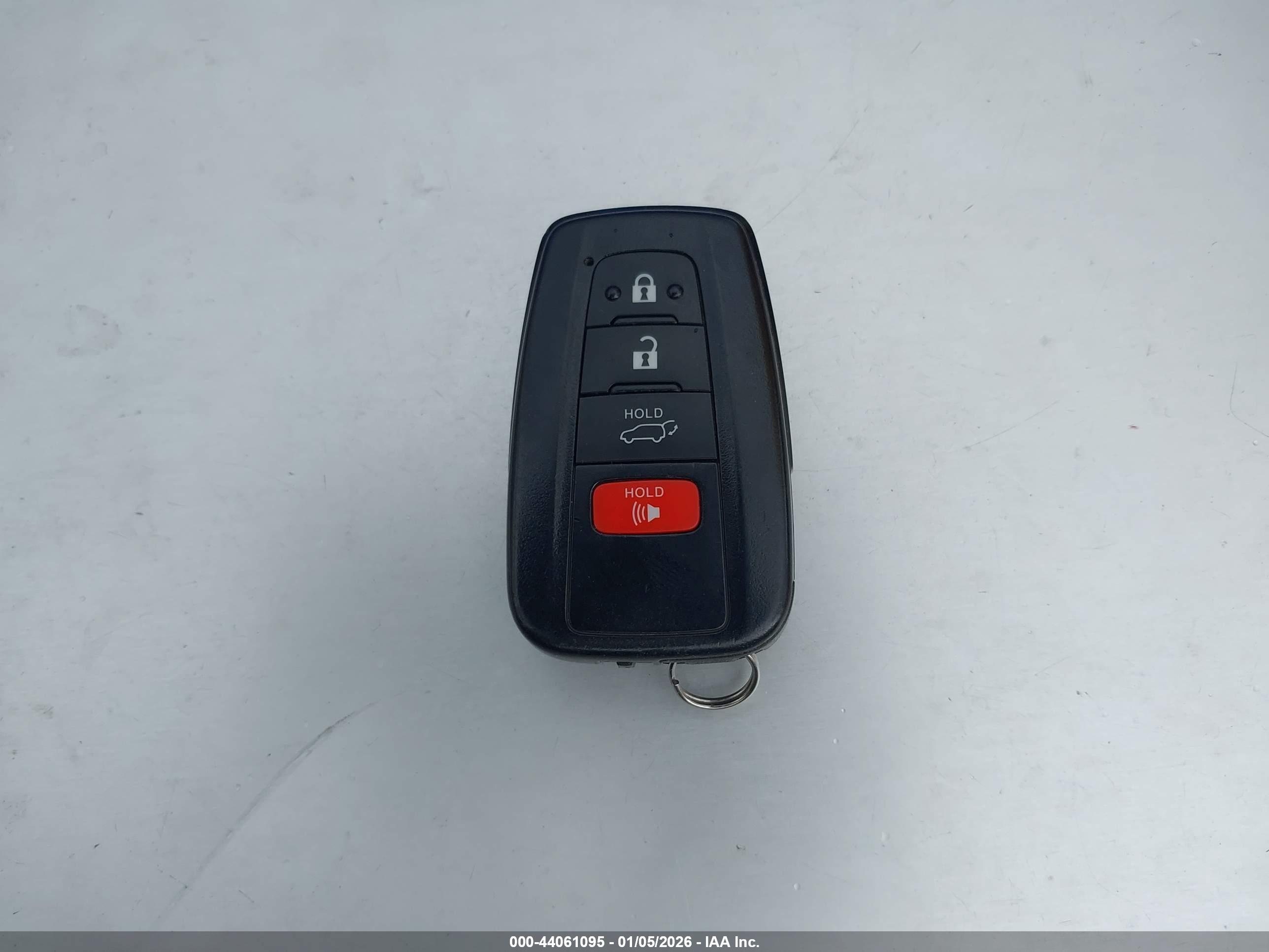 TOYOTA RAV4 image 11