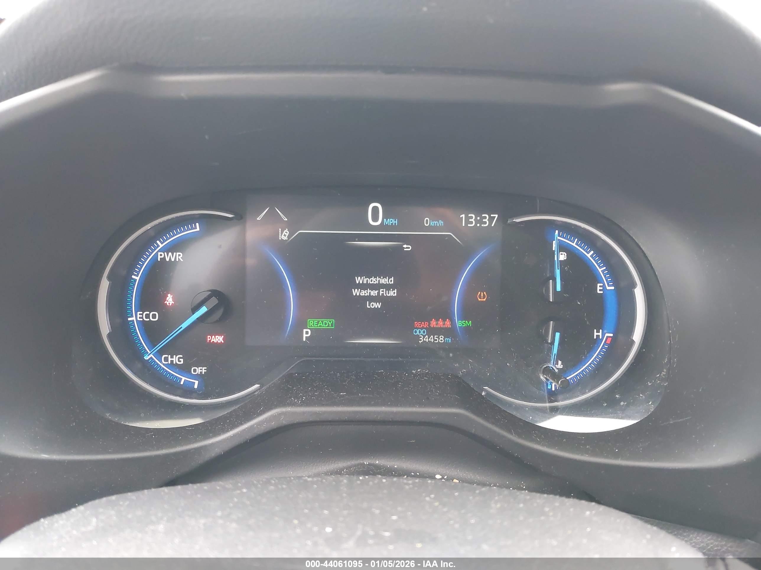 TOYOTA RAV4 image 7