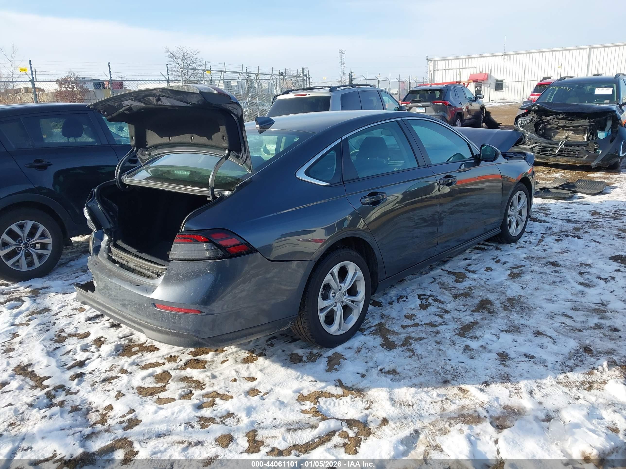 HONDA ACCORD image 4
