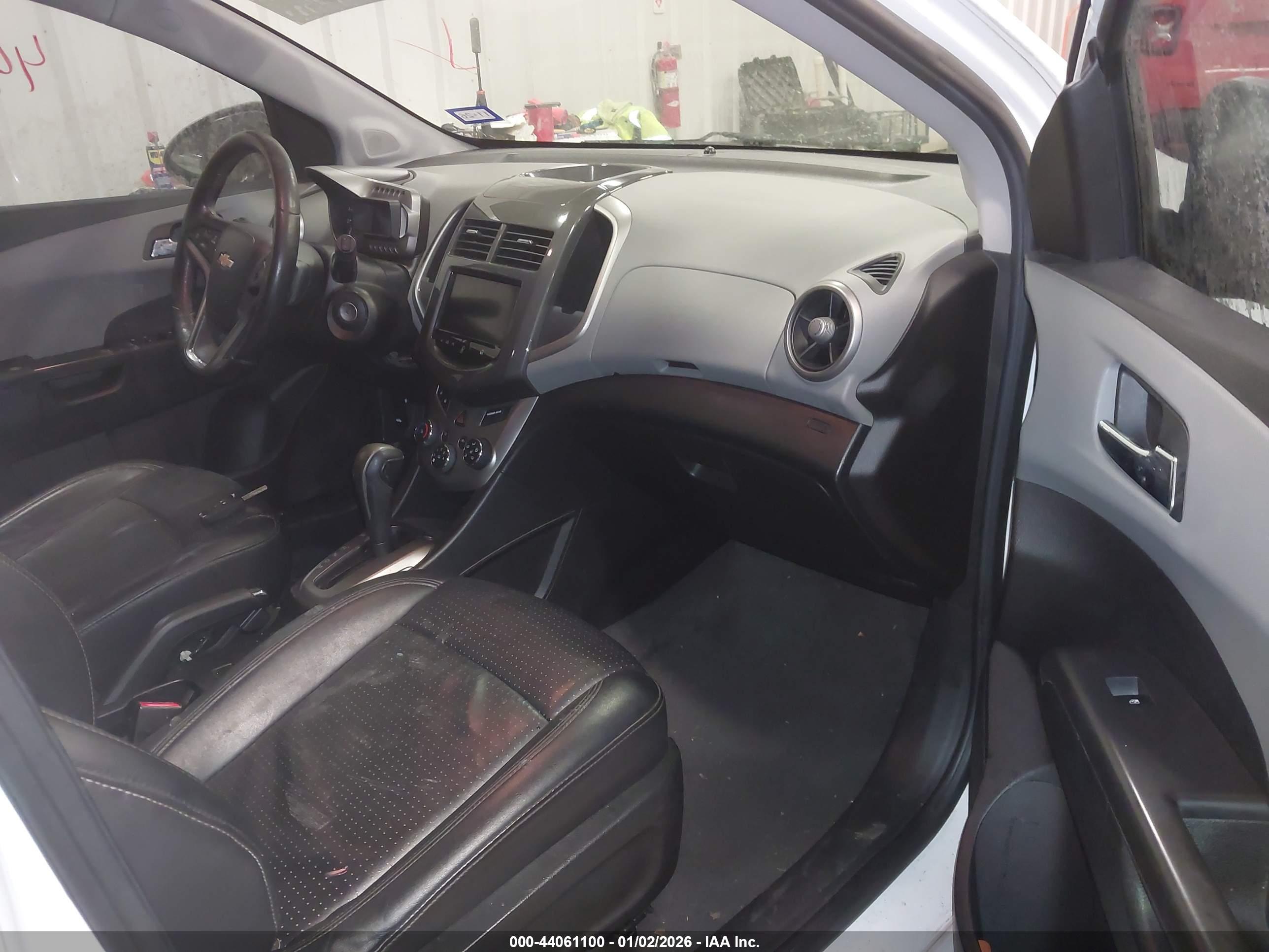 CHEVROLET SONIC image 5