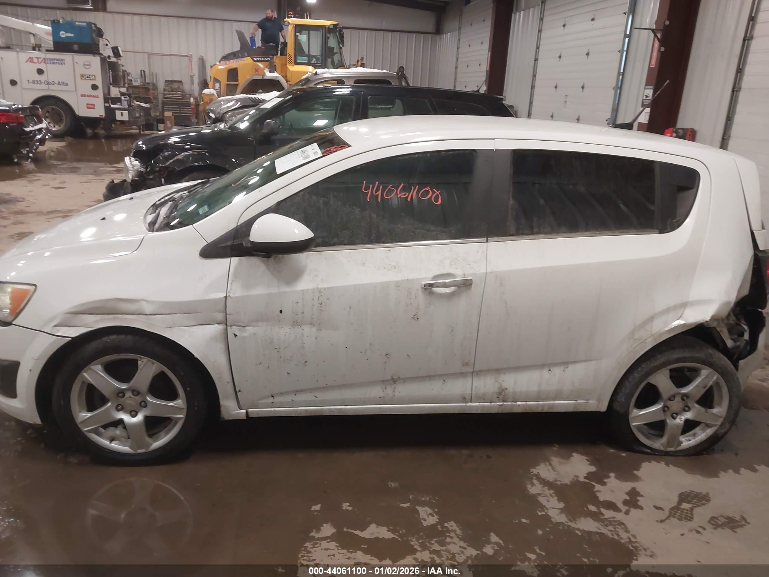 CHEVROLET SONIC image 6