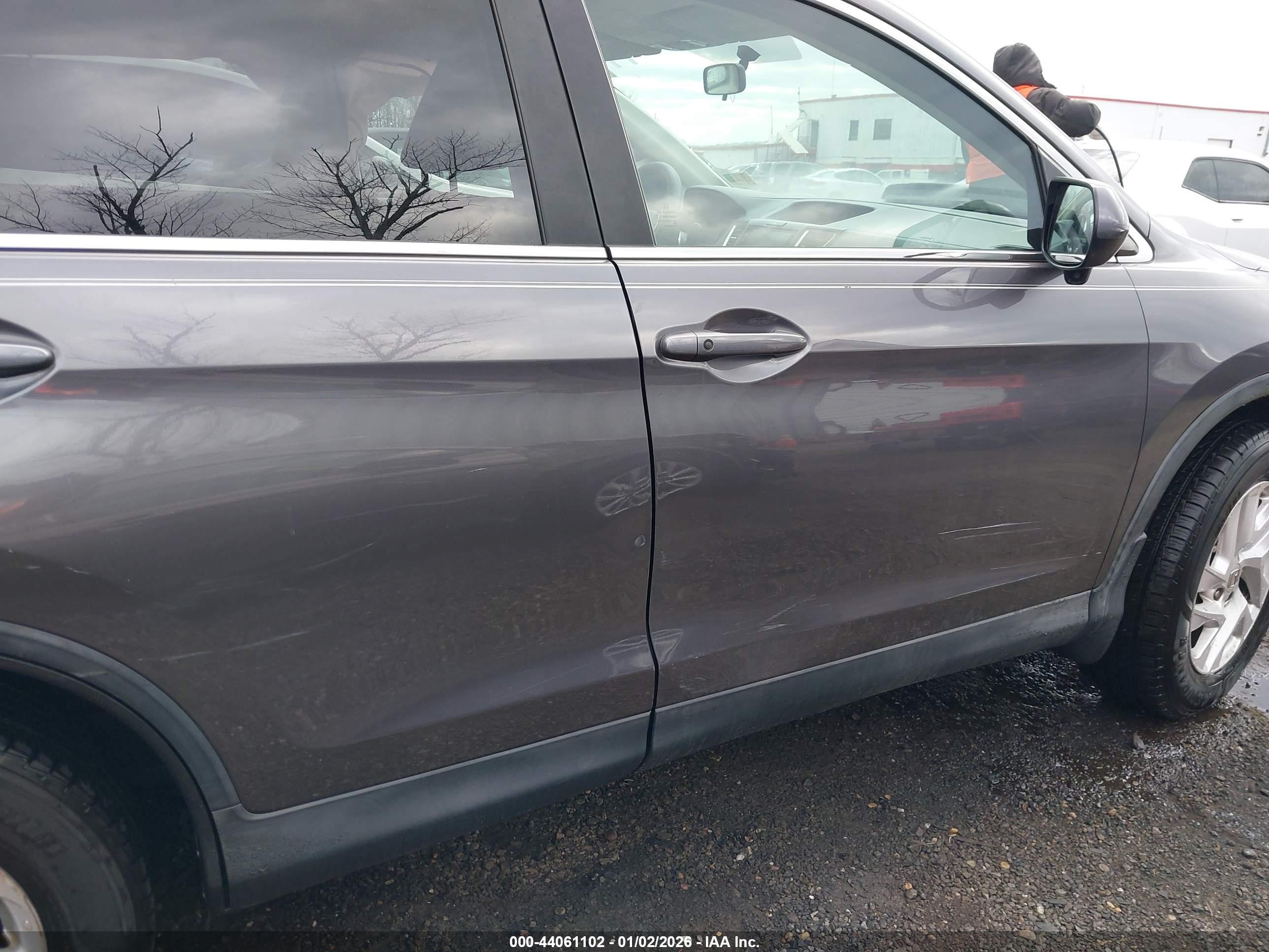 HONDA CR-V image 6