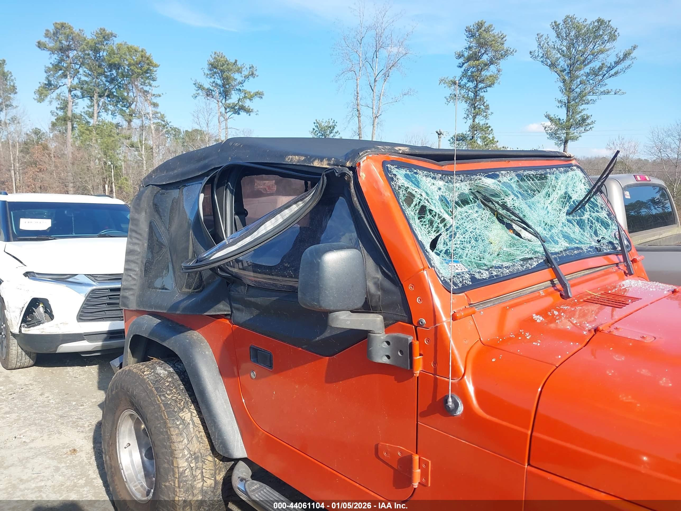 JEEP WRANGLER image 6