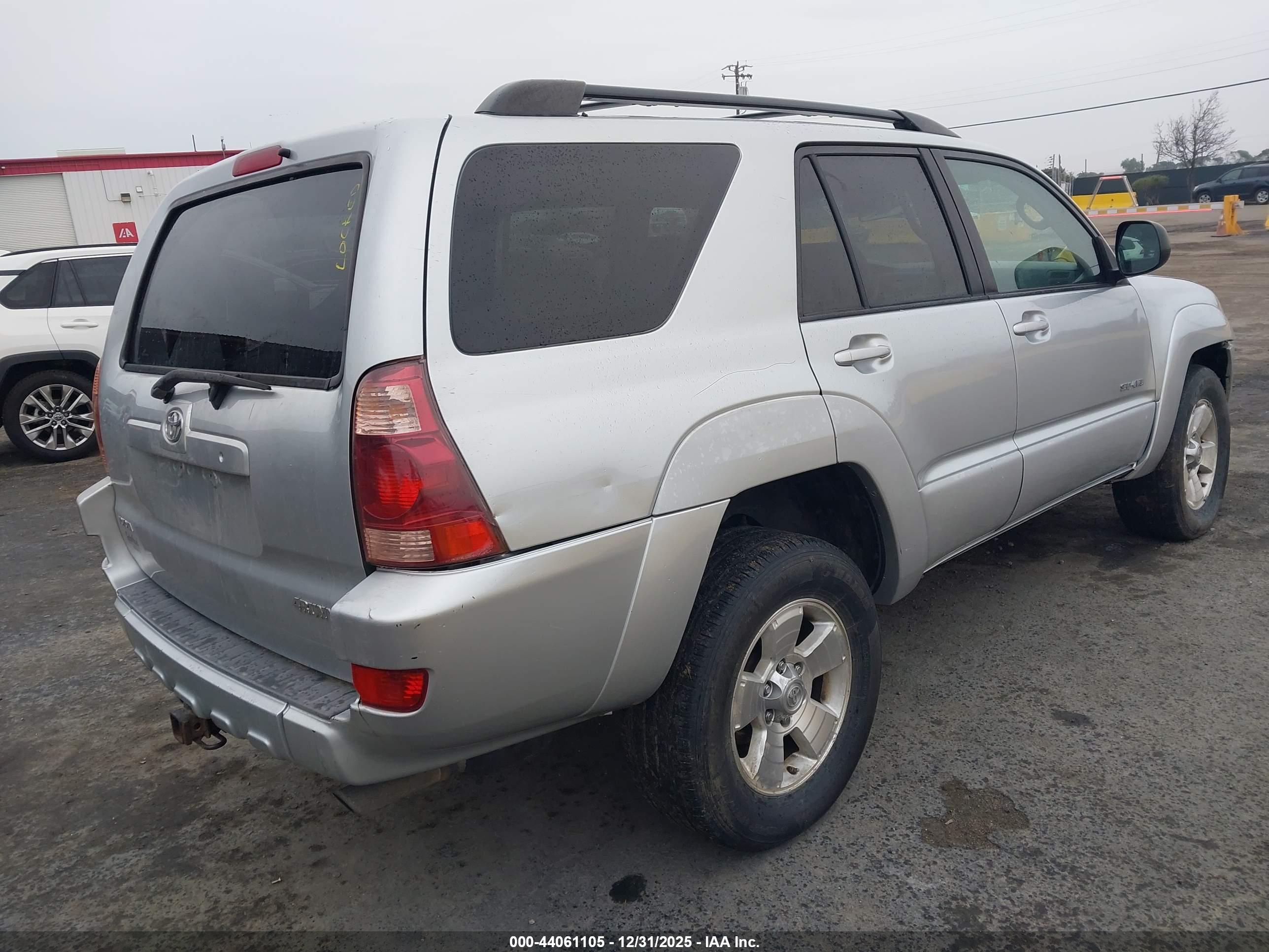 TOYOTA 4RUNNER image 4