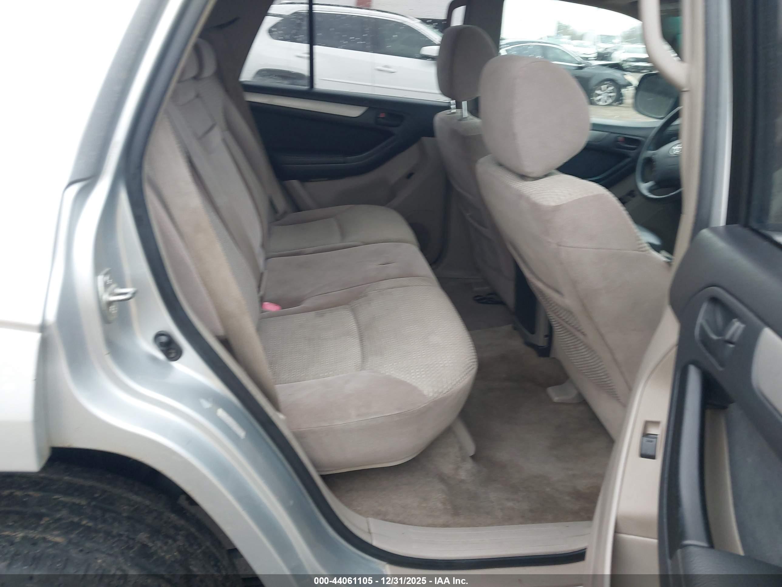 TOYOTA 4RUNNER image 8