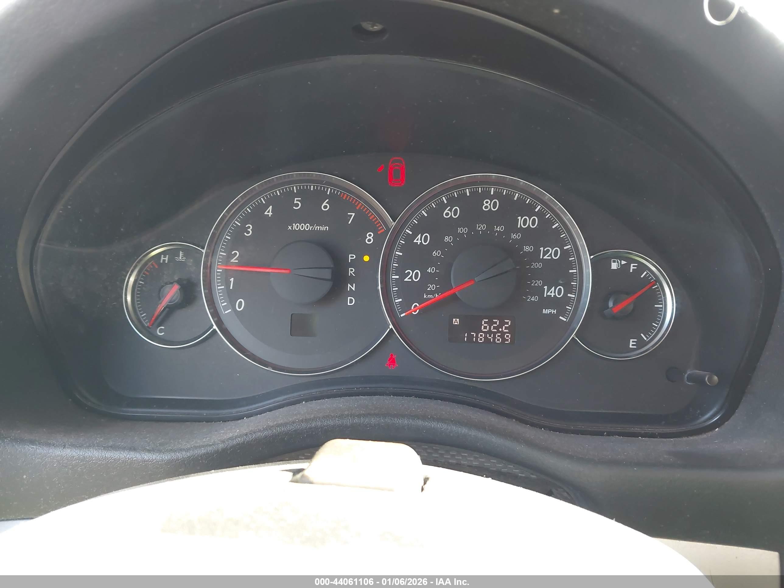 SUBARU LEGACY image 7