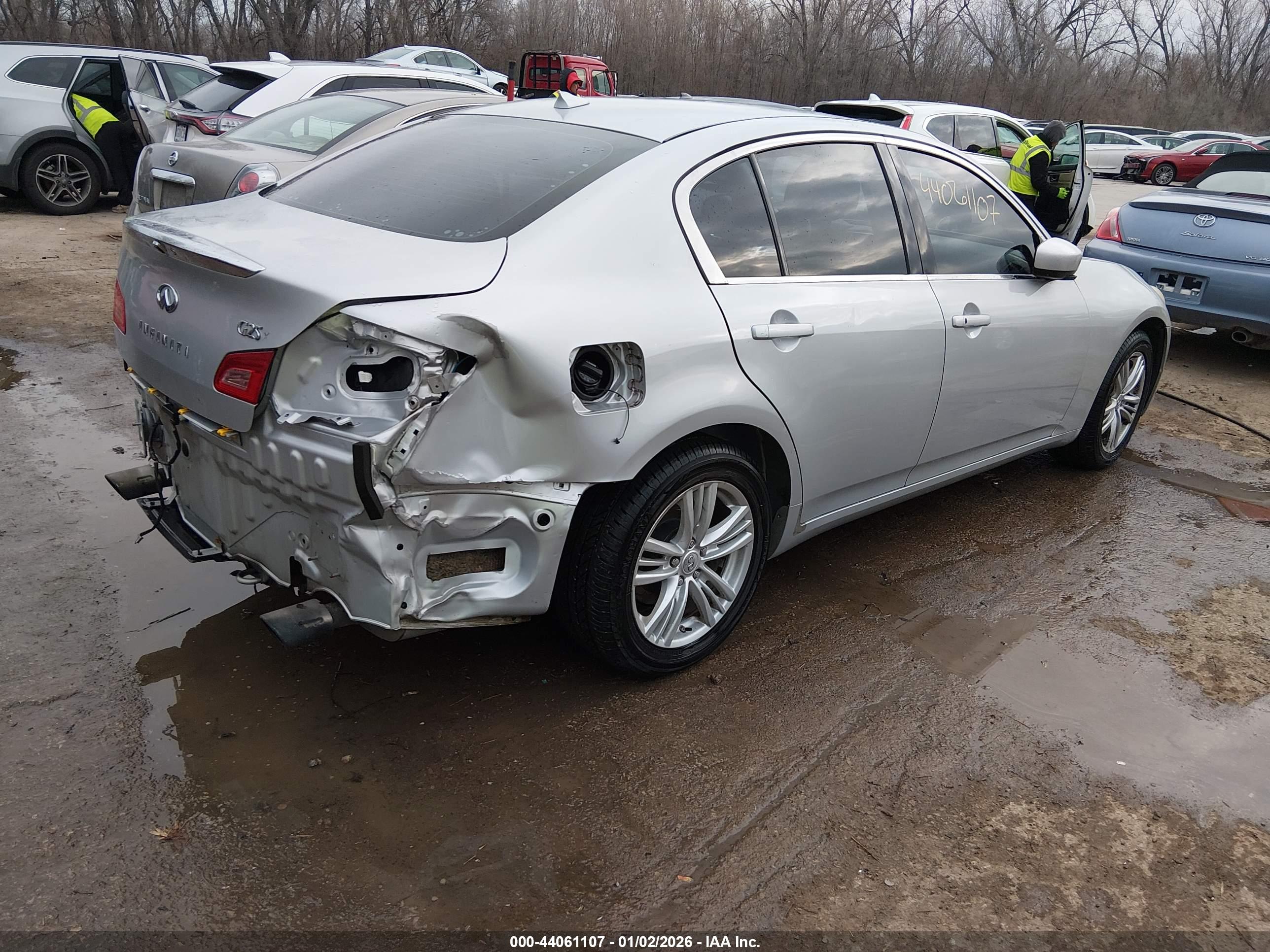 INFINITI G25X image 4