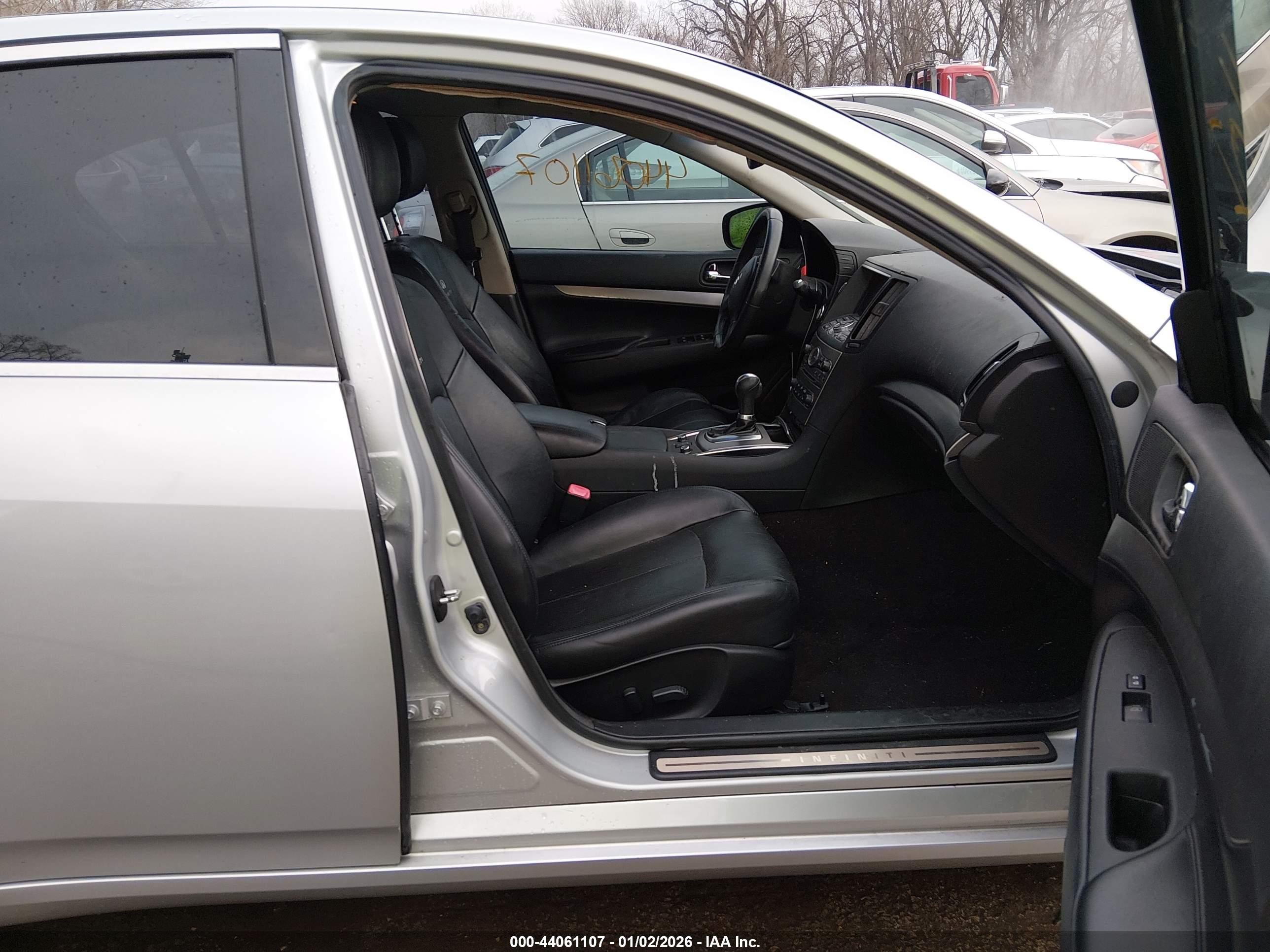 INFINITI G25X image 5