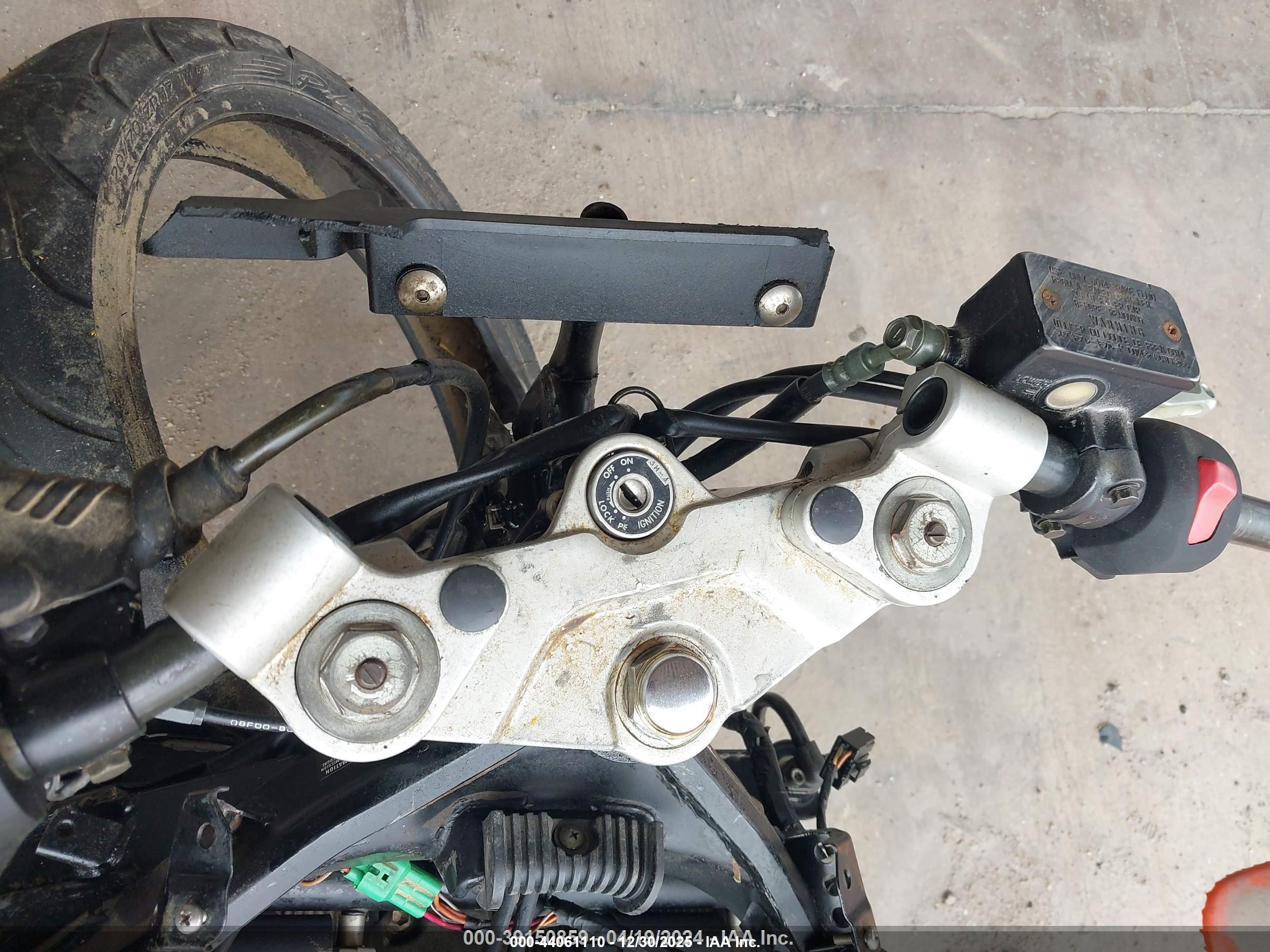 SUZUKI GSX600 image 7