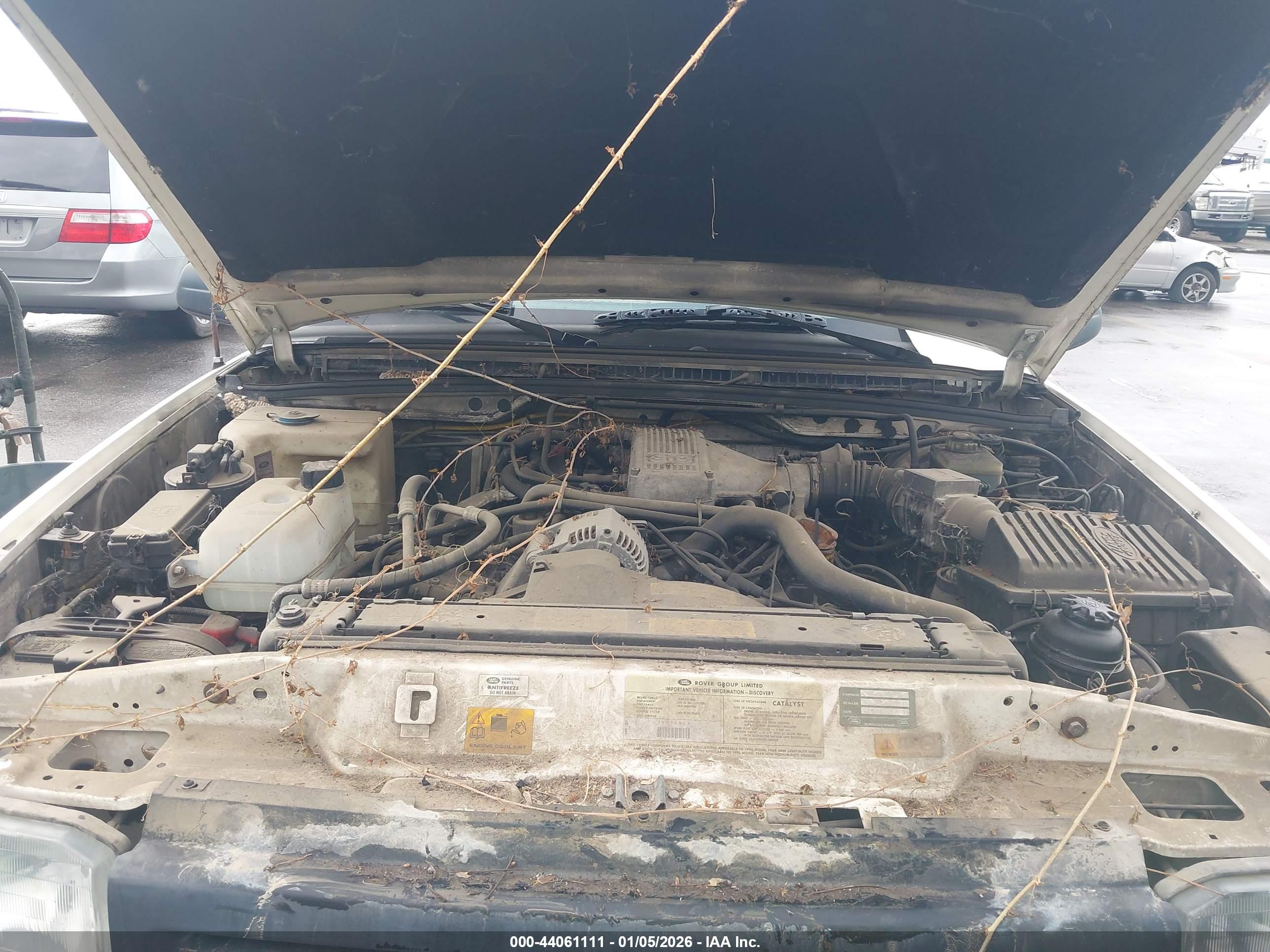 LAND ROVER image 10