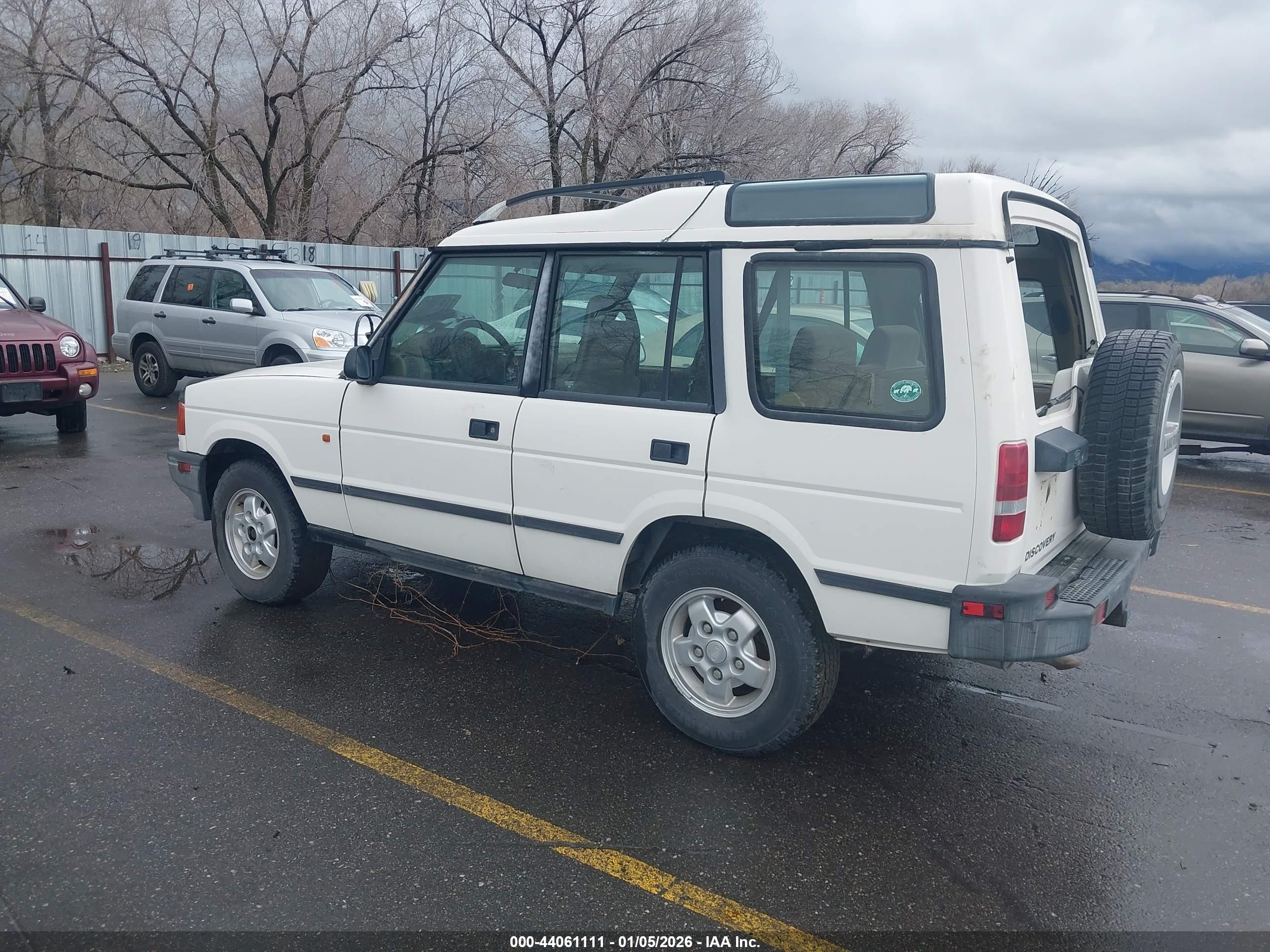 LAND ROVER image 3