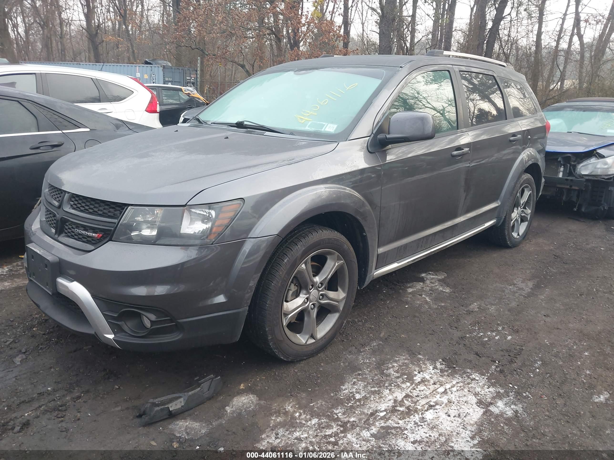 DODGE JOURNEY image 2