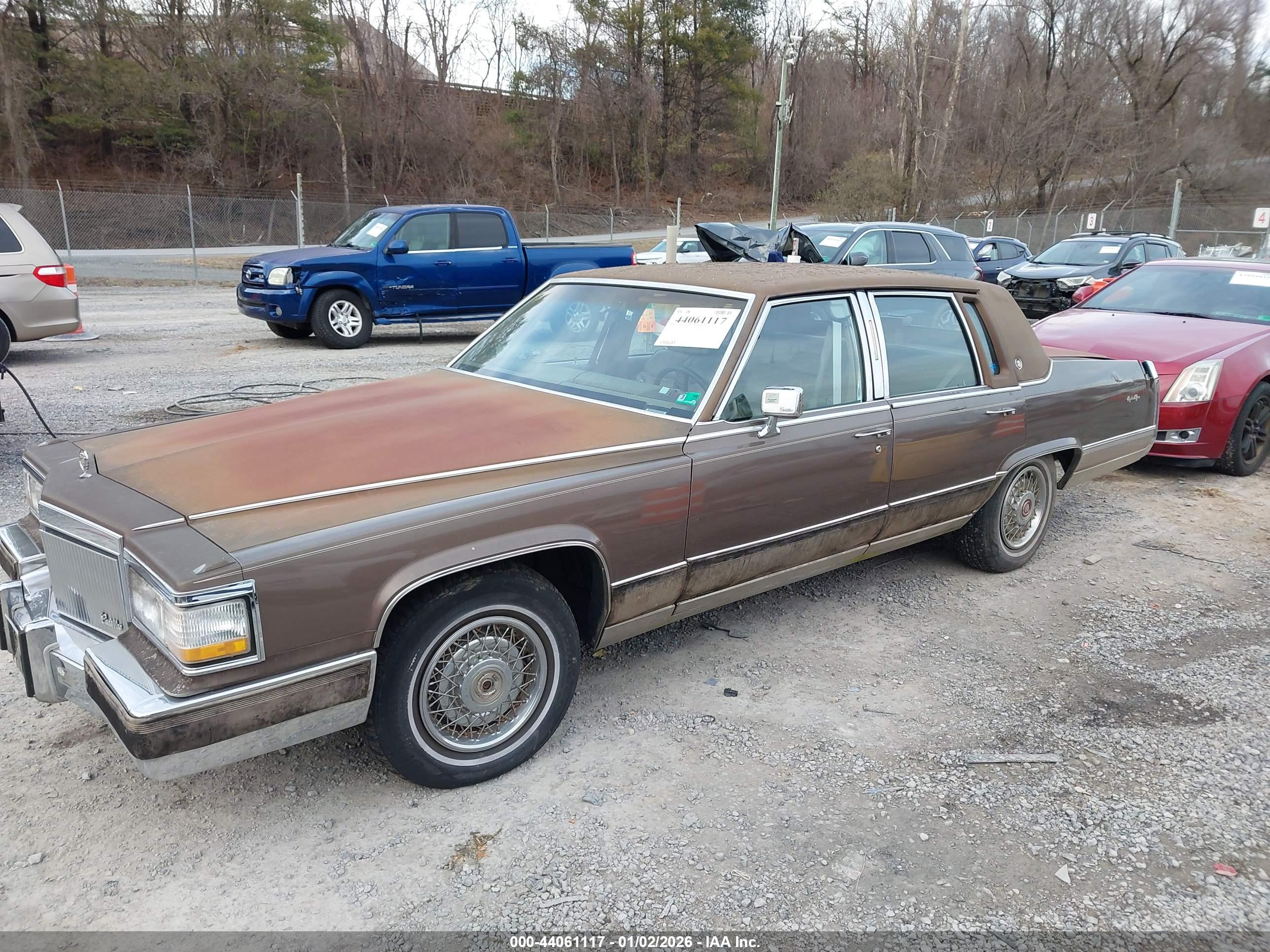 CADILLAC BROUGHAM image 2