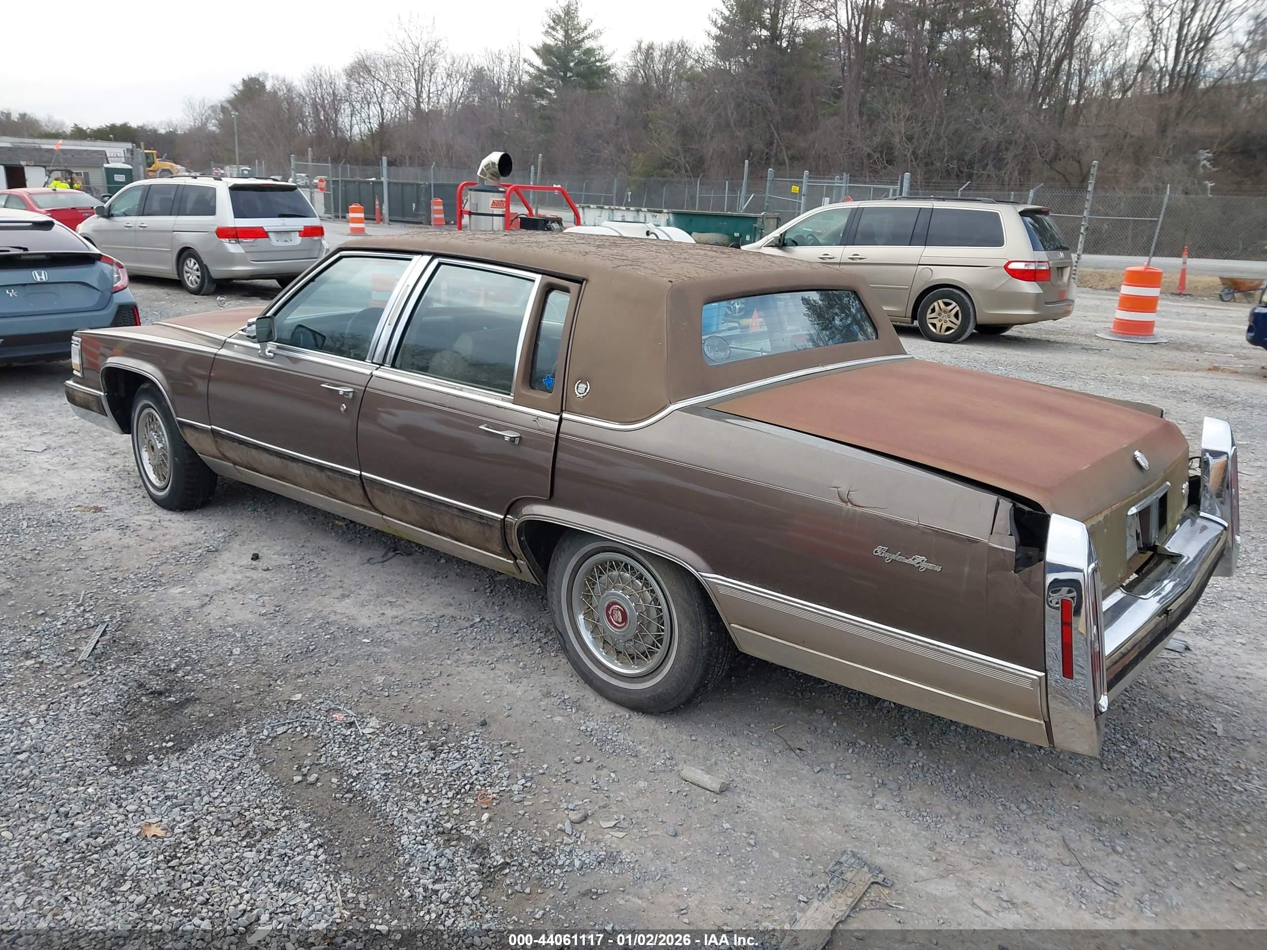 CADILLAC BROUGHAM image 3