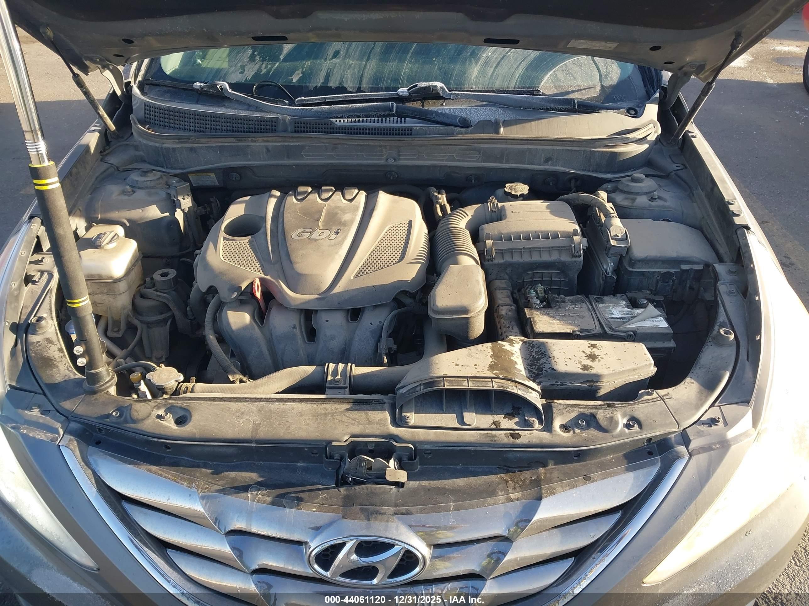 HYUNDAI SONATA image 10