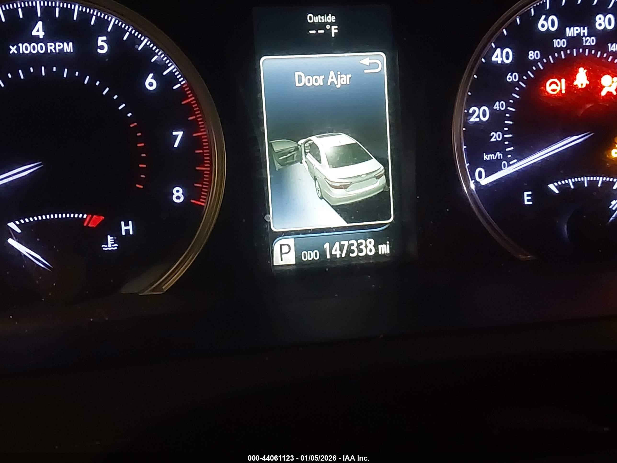 TOYOTA CAMRY image 7