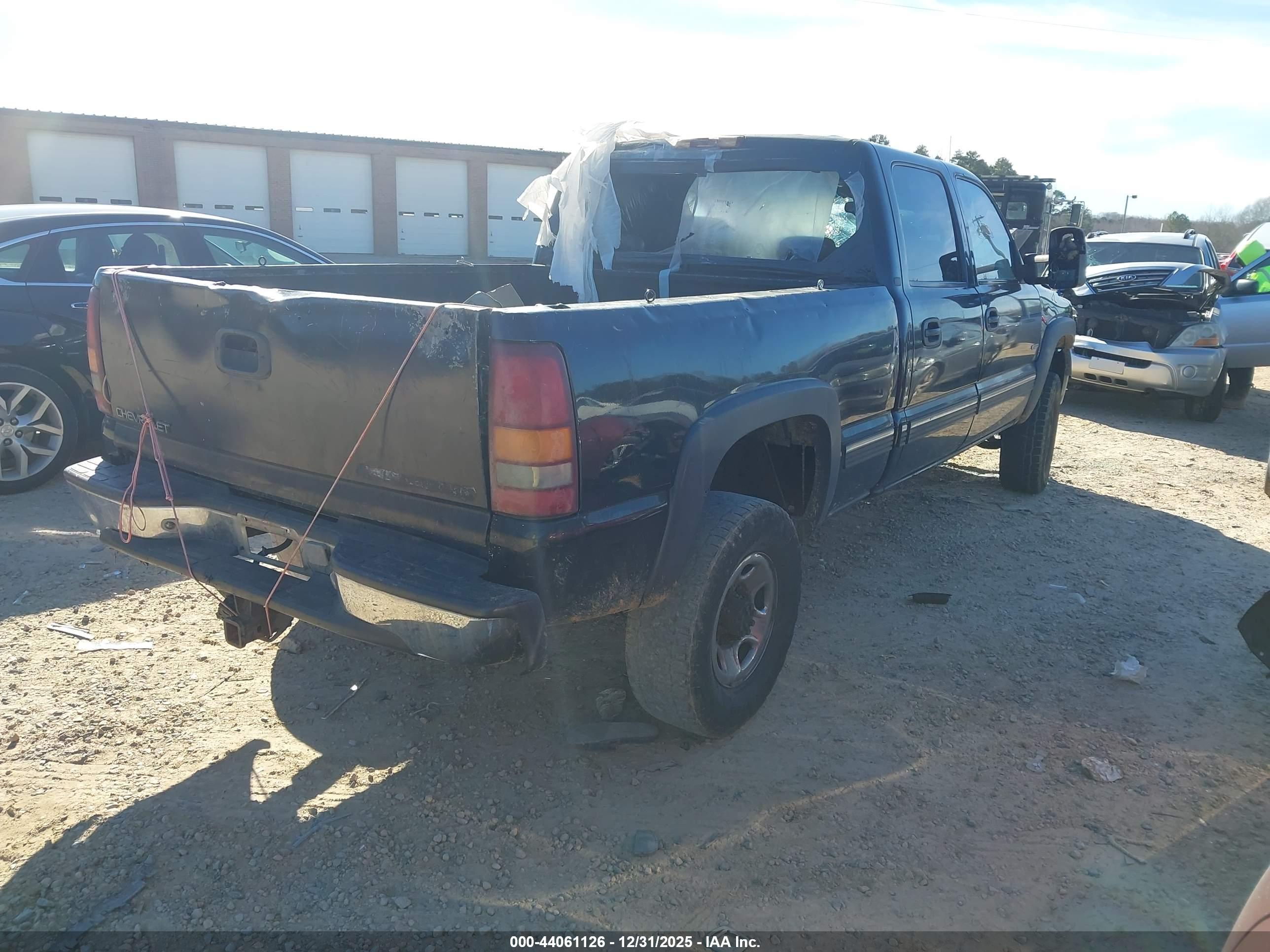 CHEVROLET SILVERADO image 4