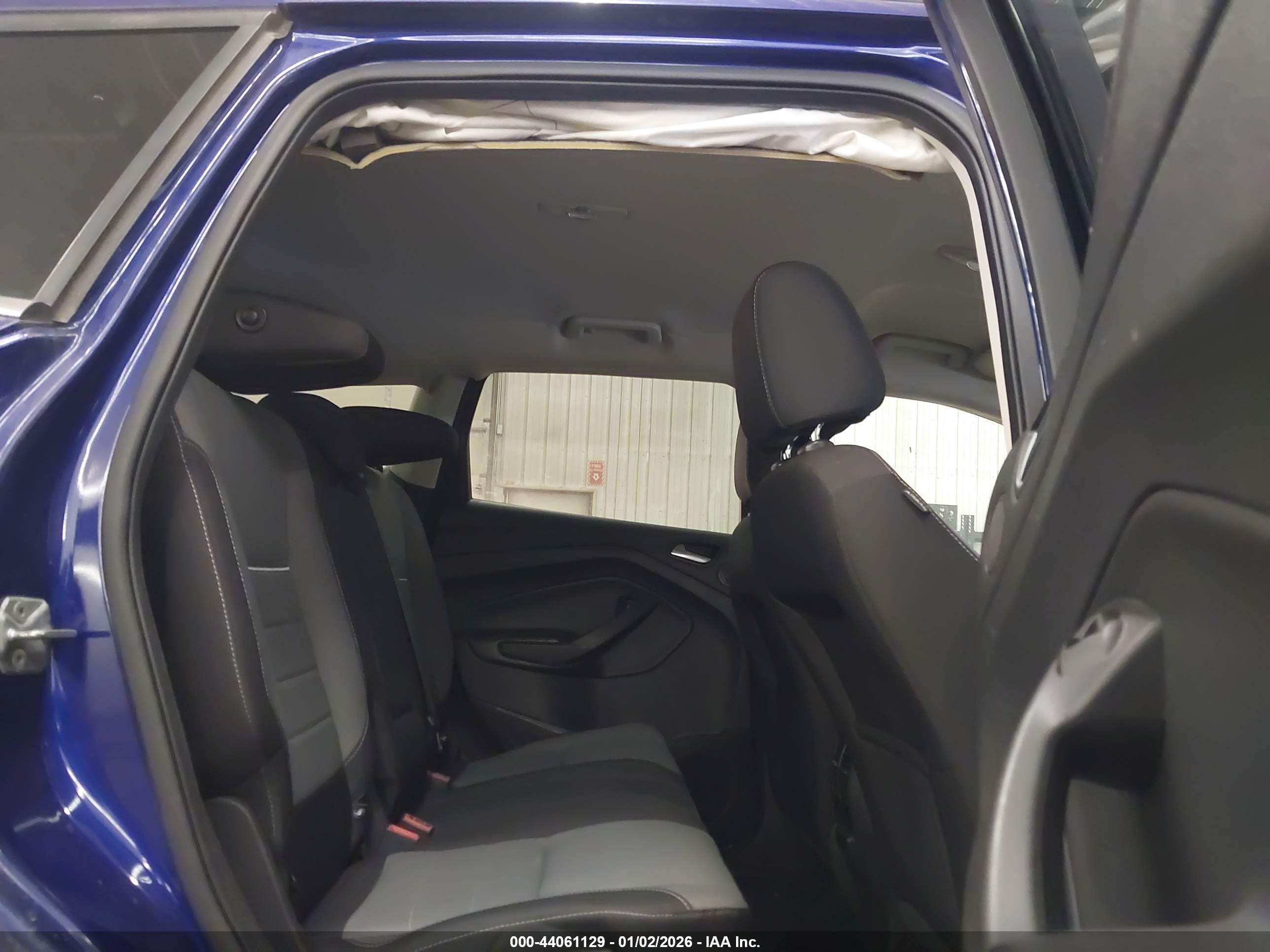 FORD ESCAPE image 8