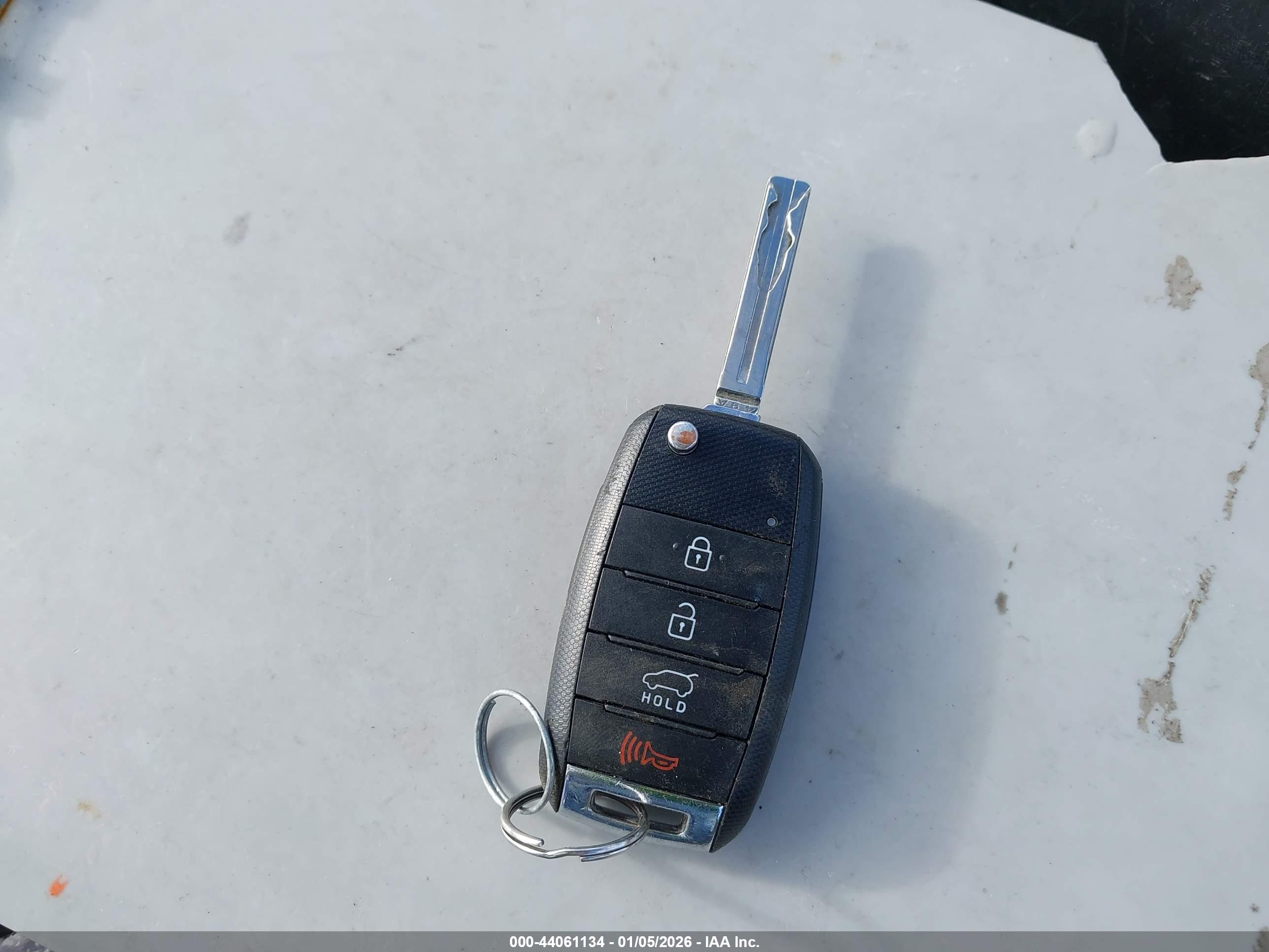 KIA SPORTAGE image 11