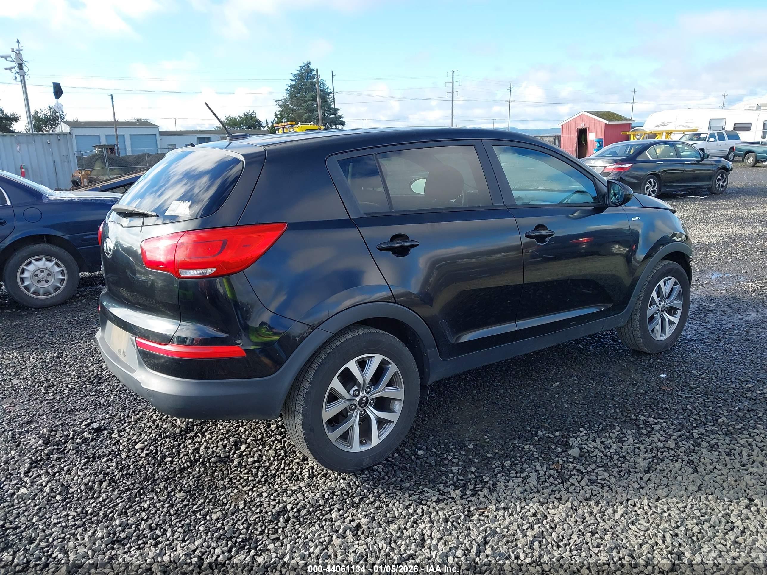 KIA SPORTAGE image 4