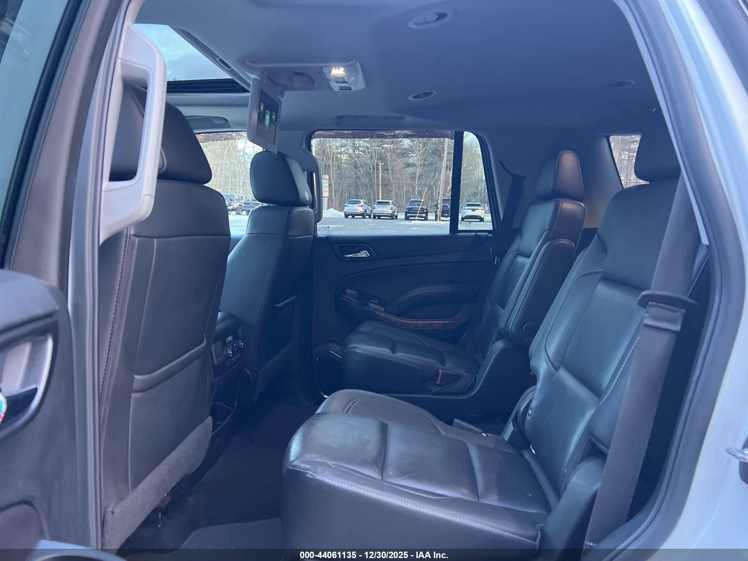 CHEVROLET TAHOE image 8