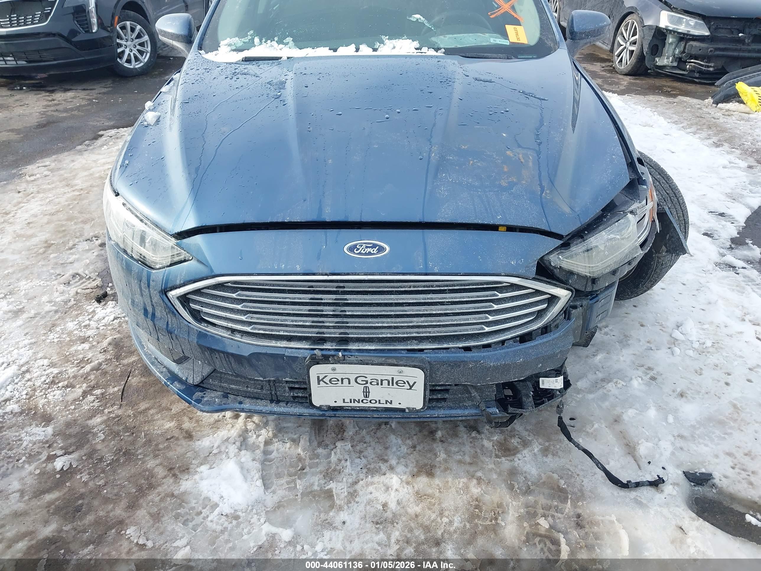 FORD FUSION image 6