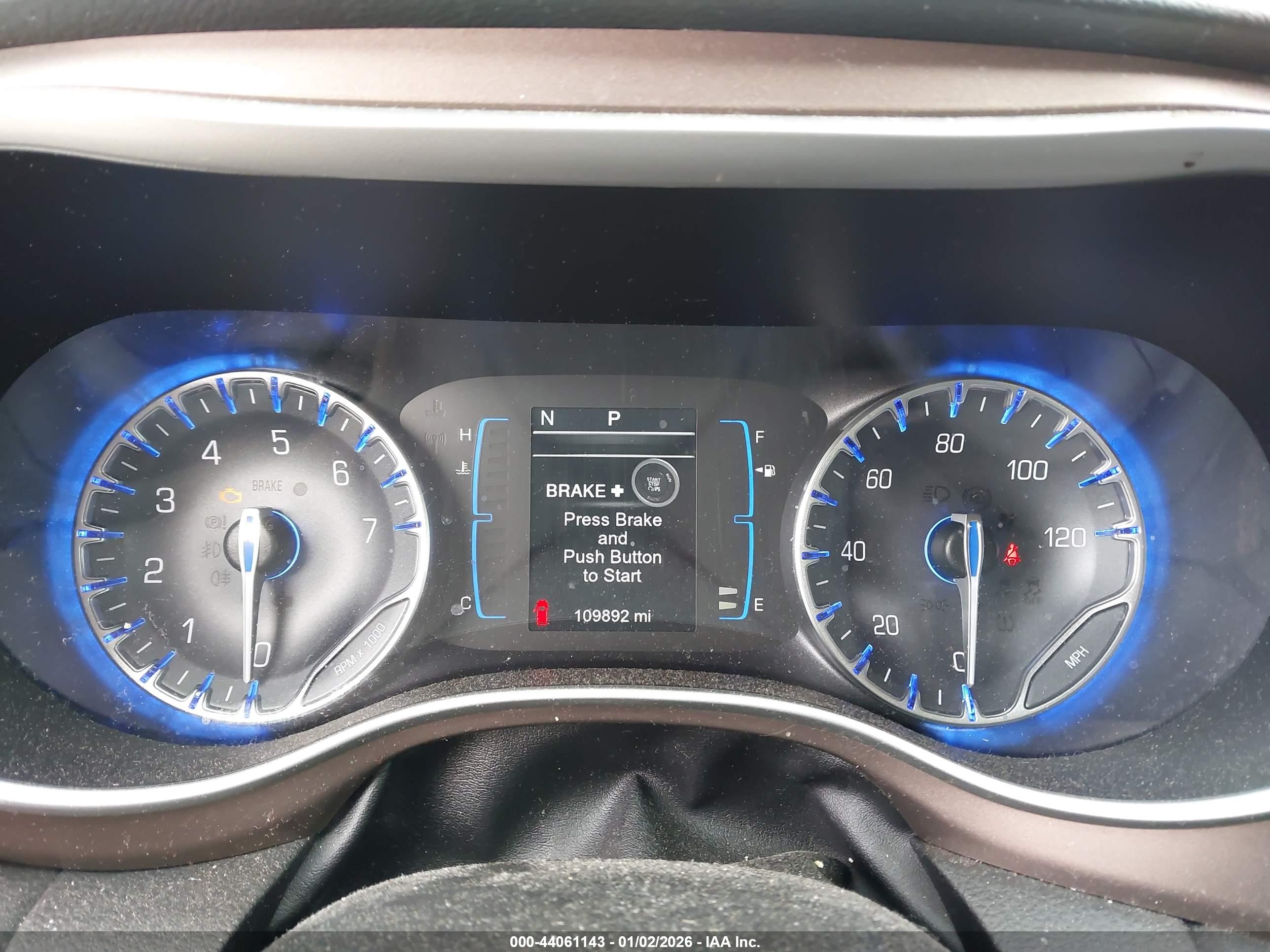 CHRYSLER PACIFICA image 7