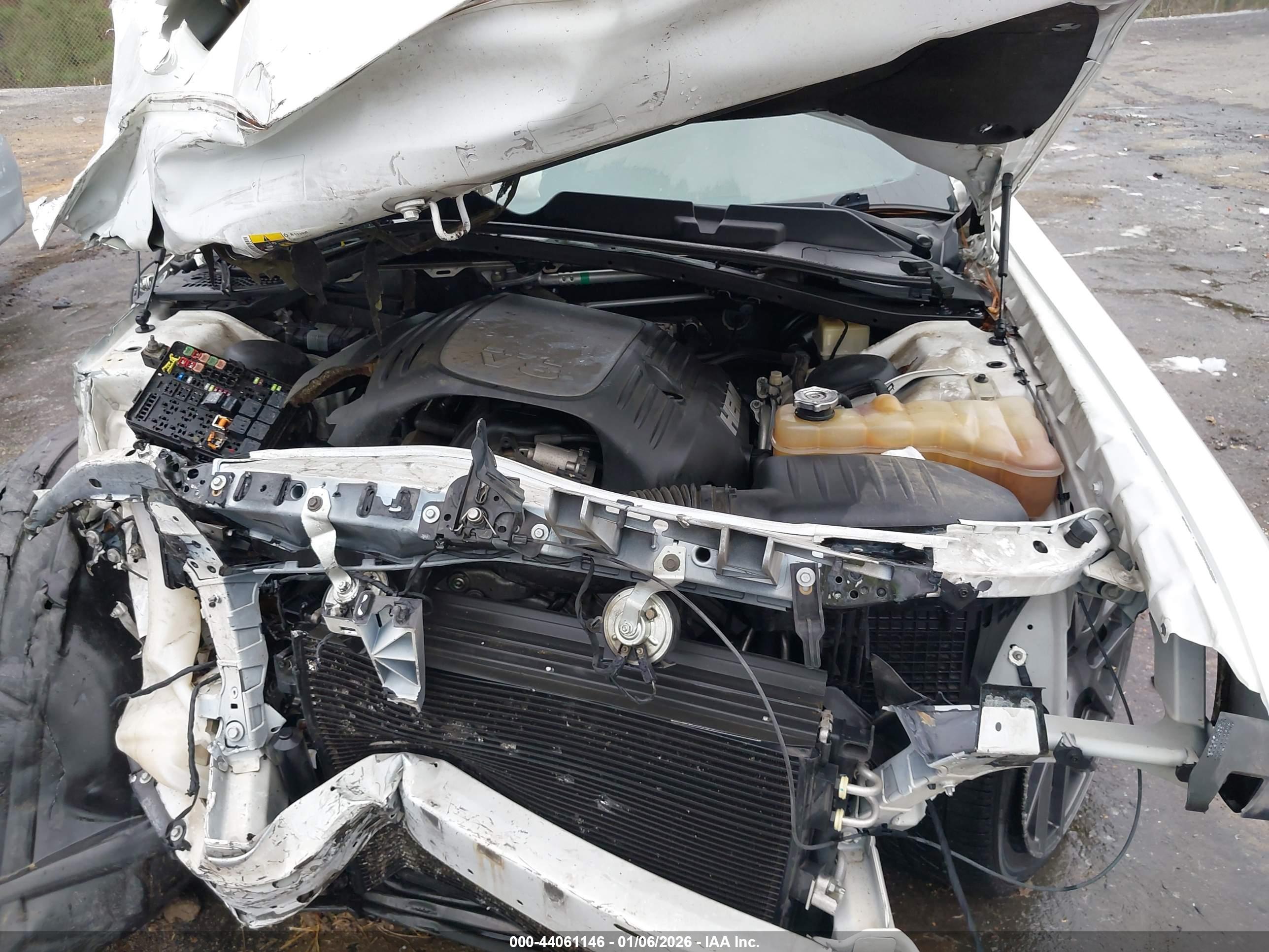 DODGE CHALLENGER image 10