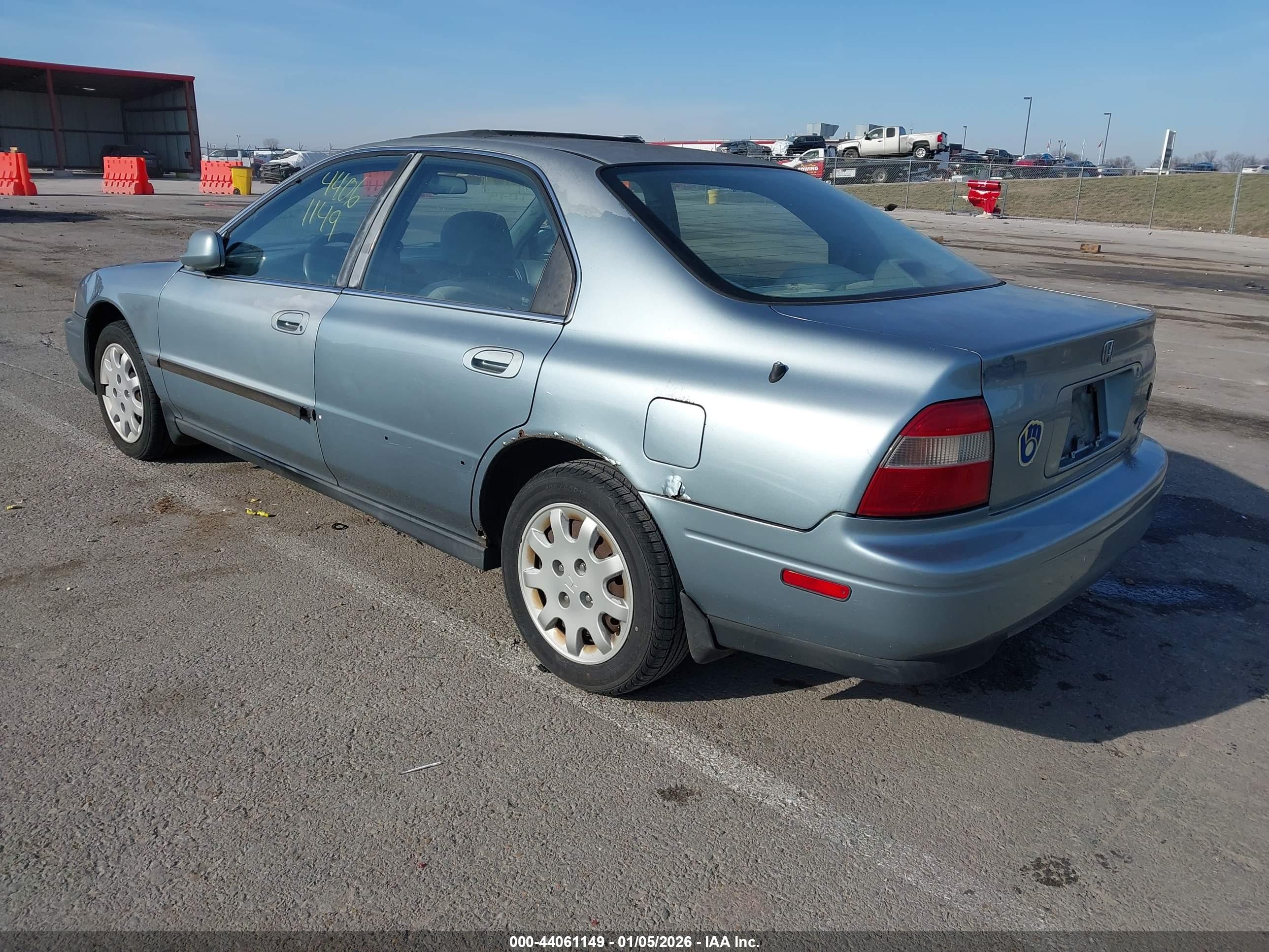 HONDA ACCORD image 3