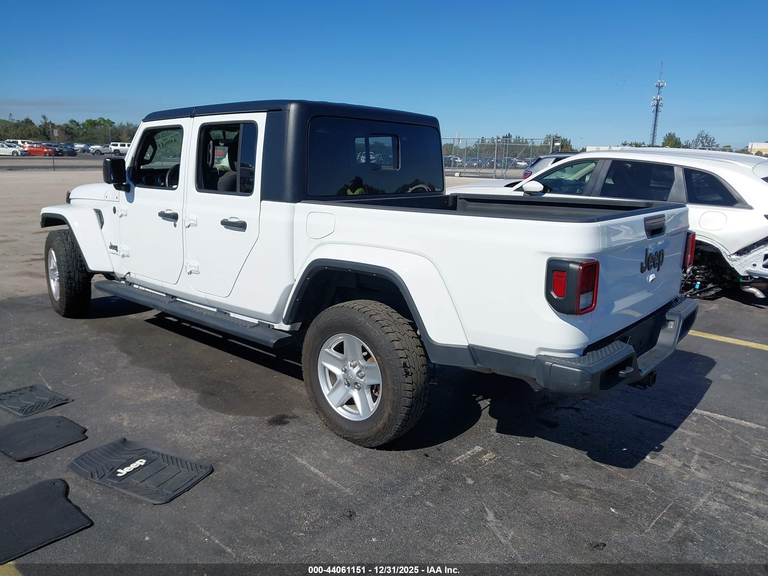 JEEP GLADIATOR image 3