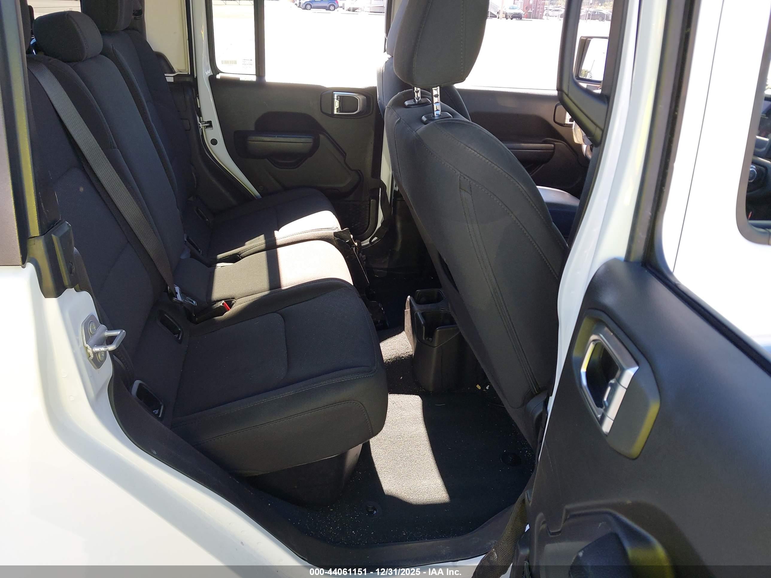 JEEP GLADIATOR image 8