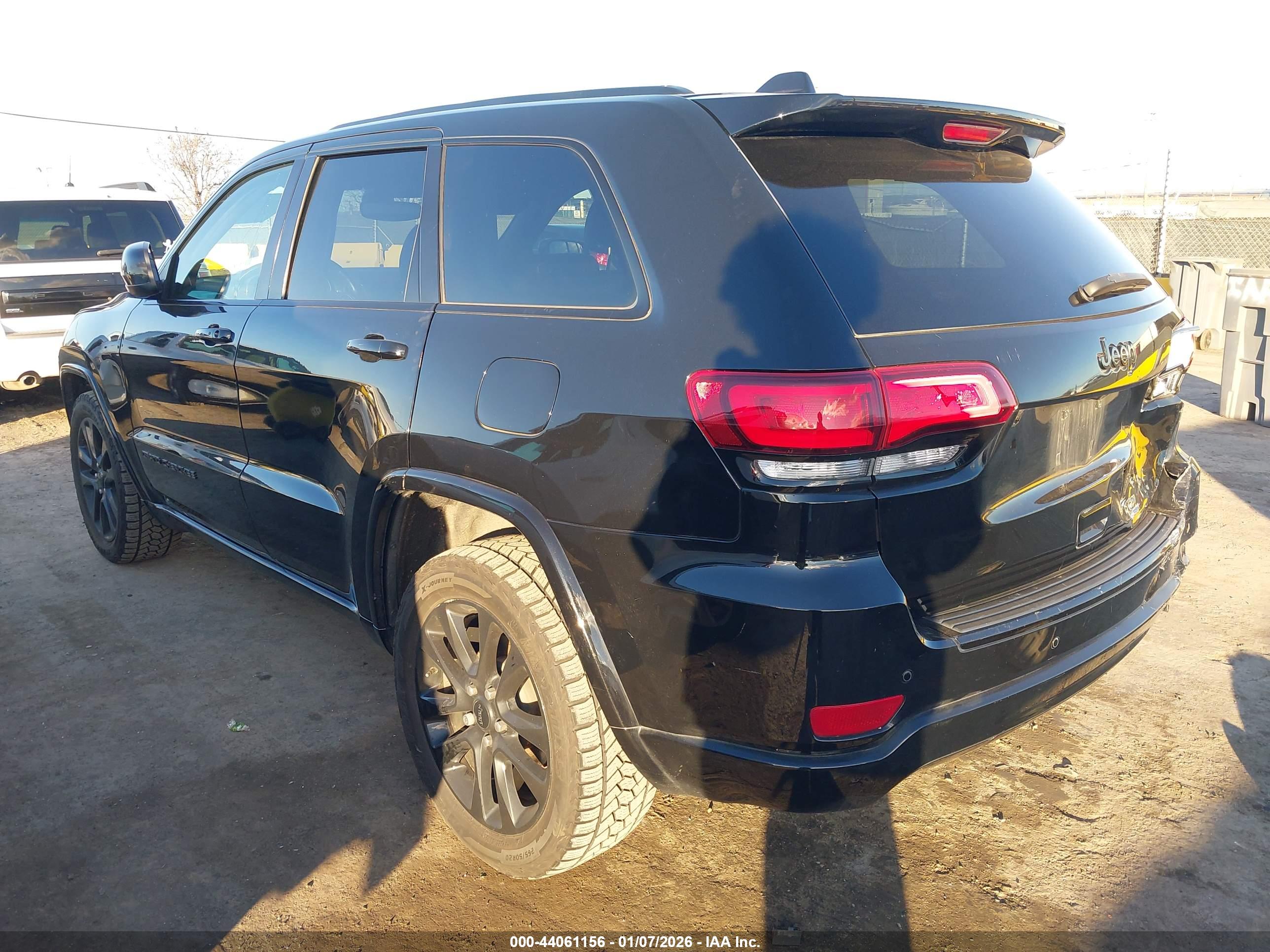 JEEP GRAND image 3
