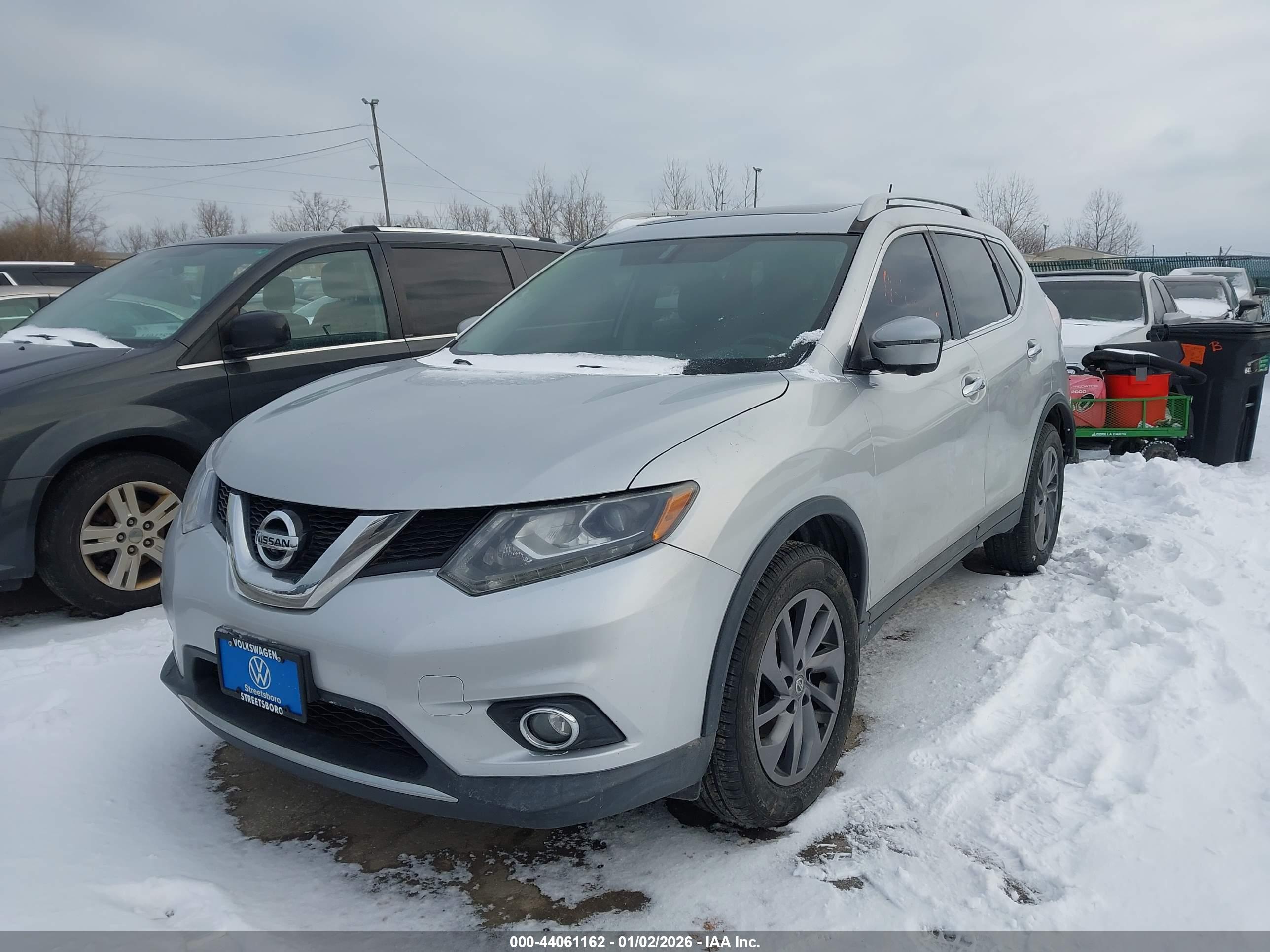 NISSAN ROGUE image 2
