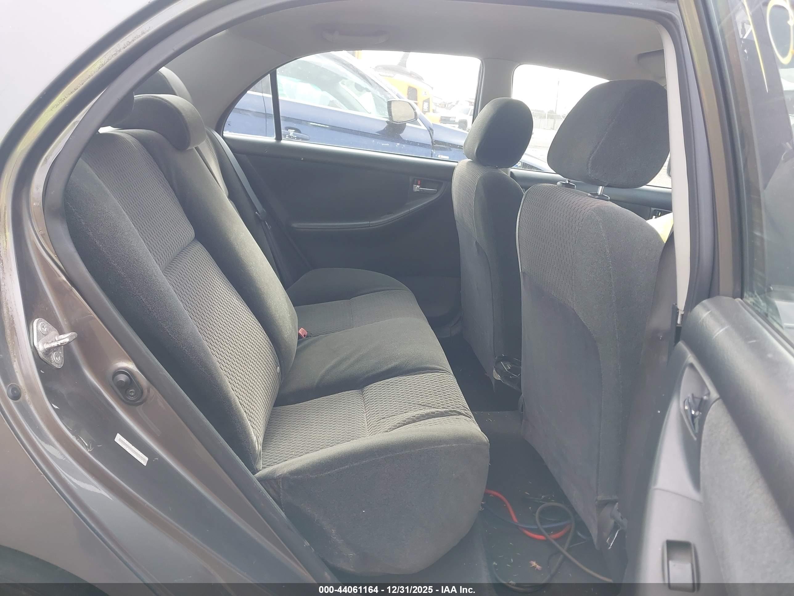 TOYOTA COROLLA image 8