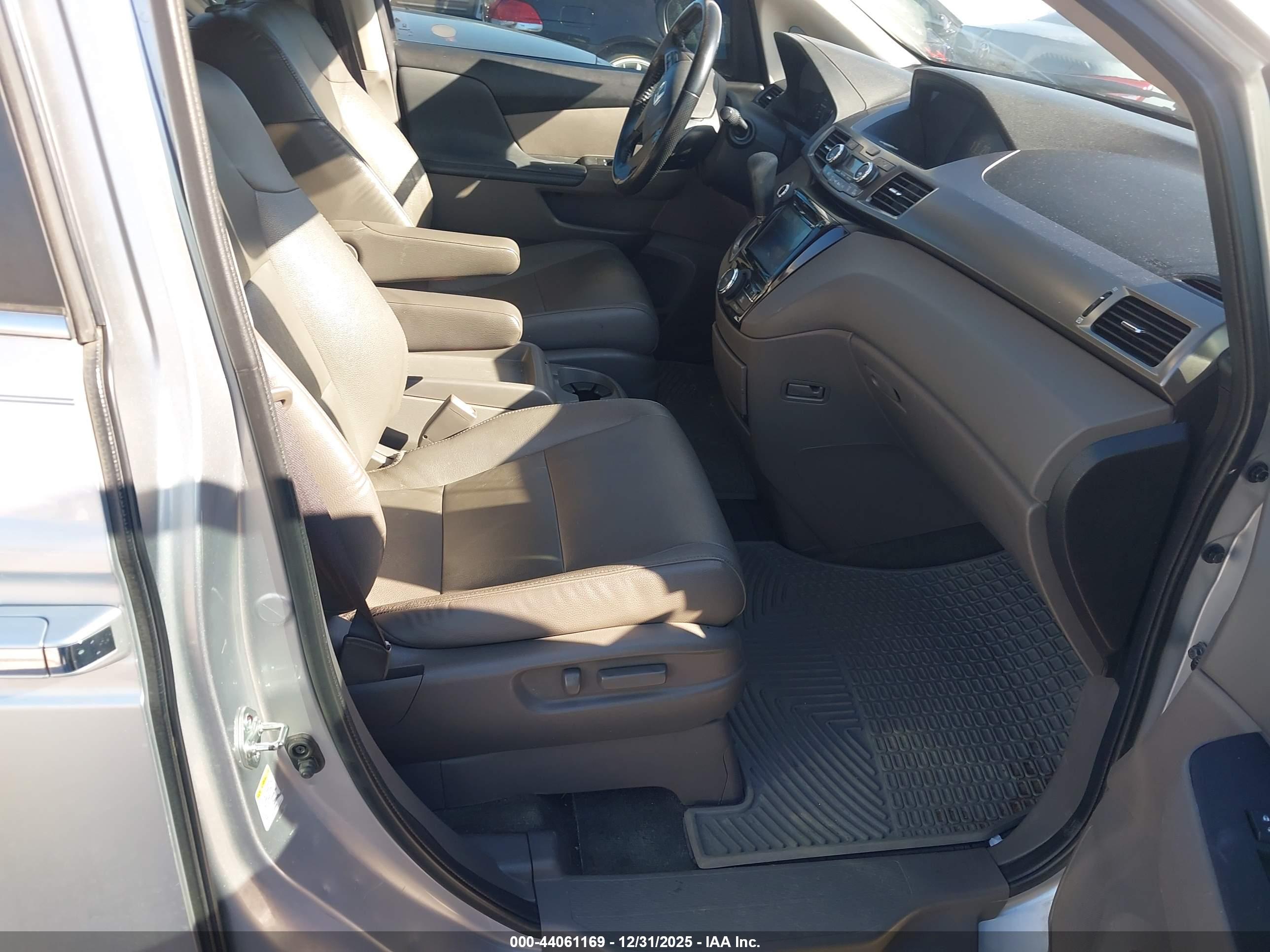 HONDA ODYSSEY image 5